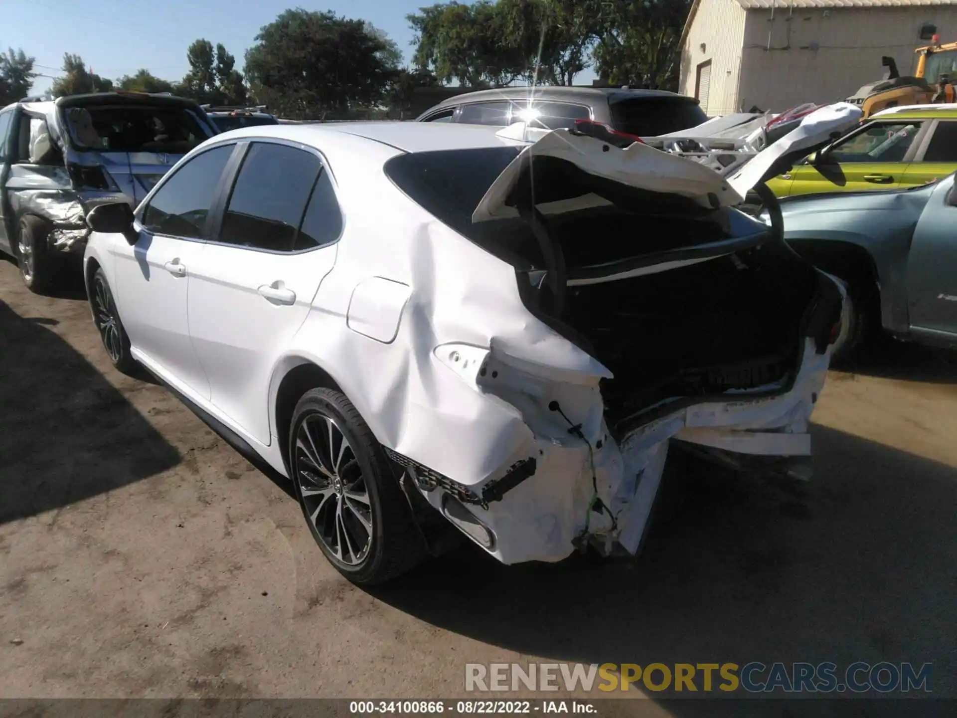 3 Photograph of a damaged car 4T1B11HK1KU277765 TOYOTA CAMRY 2019