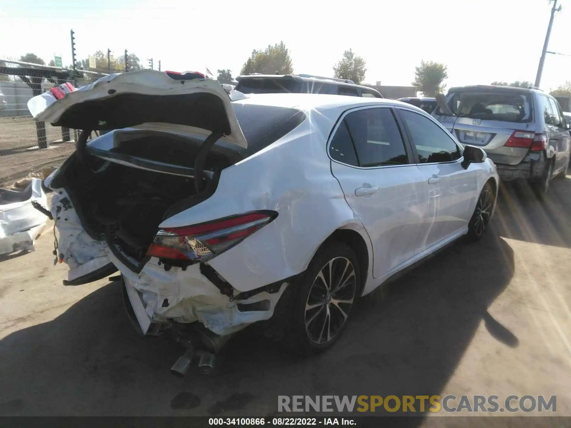 4 Photograph of a damaged car 4T1B11HK1KU277765 TOYOTA CAMRY 2019