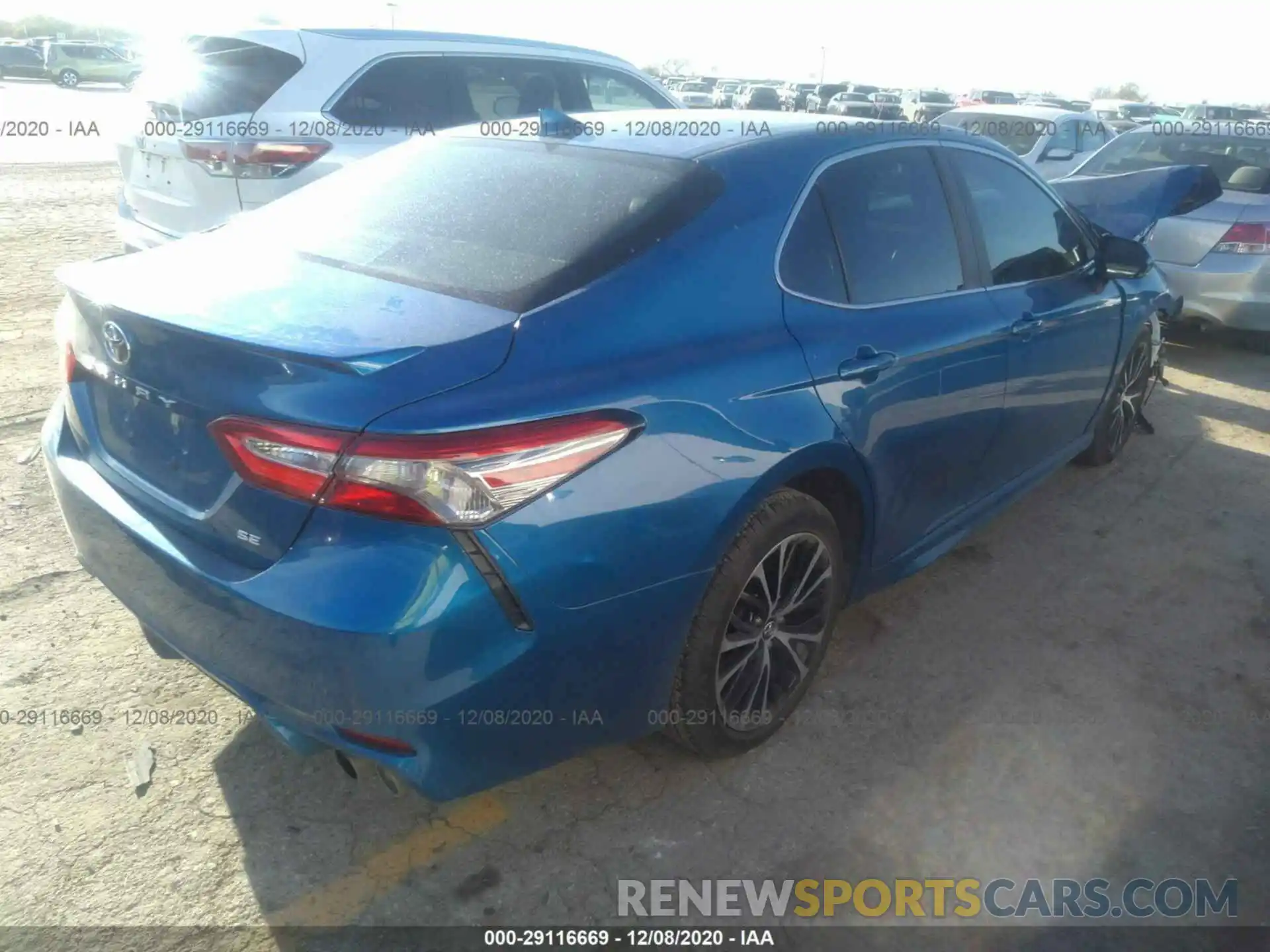 4 Photograph of a damaged car 4T1B11HK1KU278432 TOYOTA CAMRY 2019