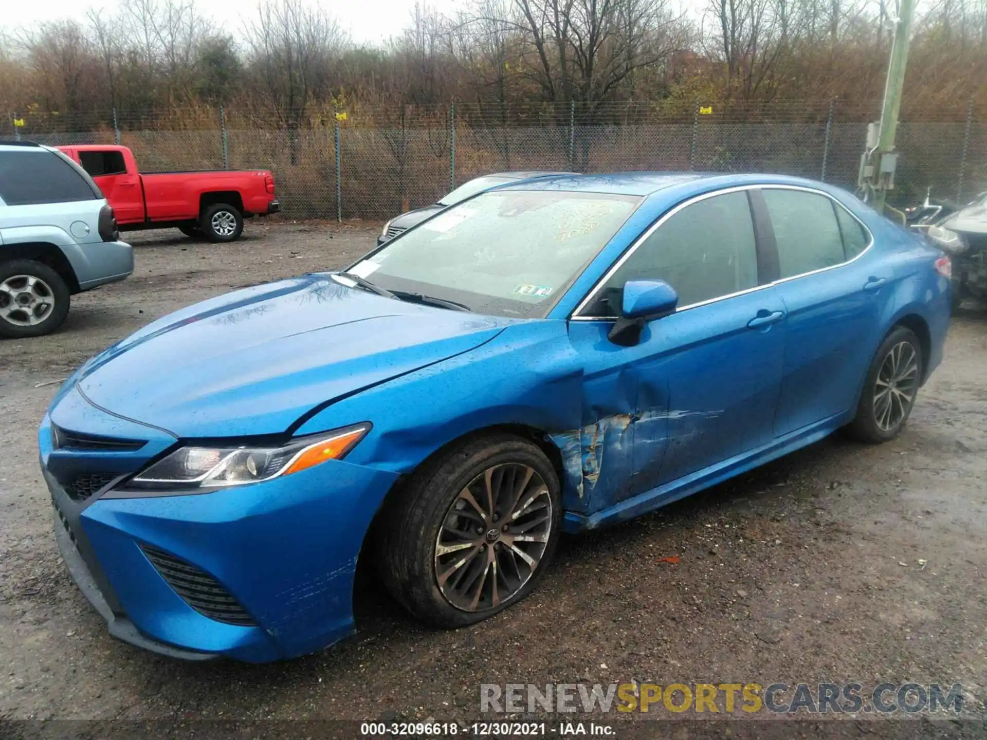 2 Photograph of a damaged car 4T1B11HK1KU279080 TOYOTA CAMRY 2019