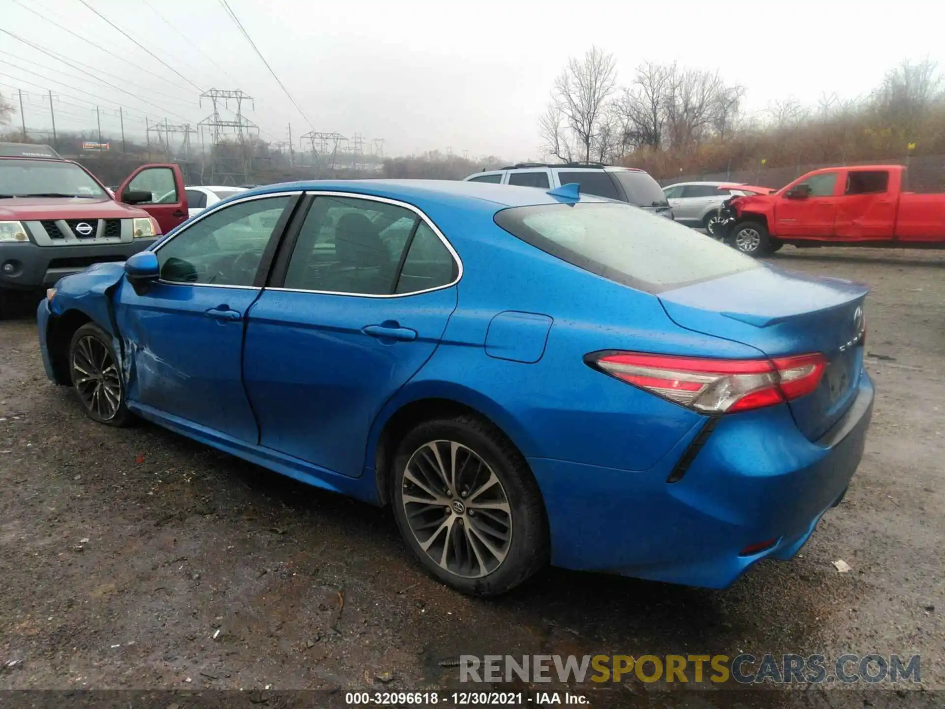 3 Photograph of a damaged car 4T1B11HK1KU279080 TOYOTA CAMRY 2019