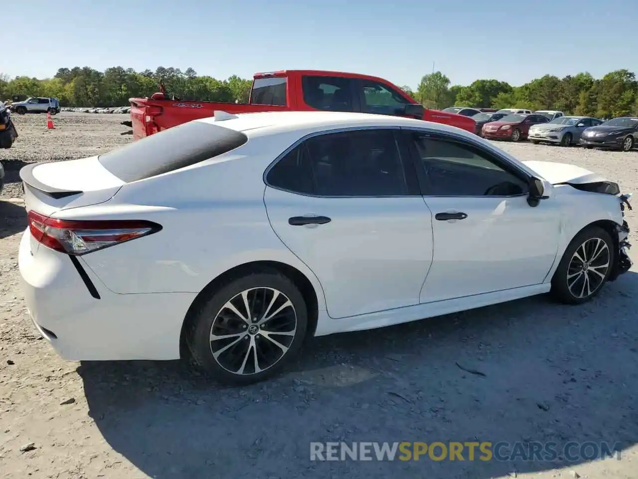 3 Photograph of a damaged car 4T1B11HK1KU281508 TOYOTA CAMRY 2019