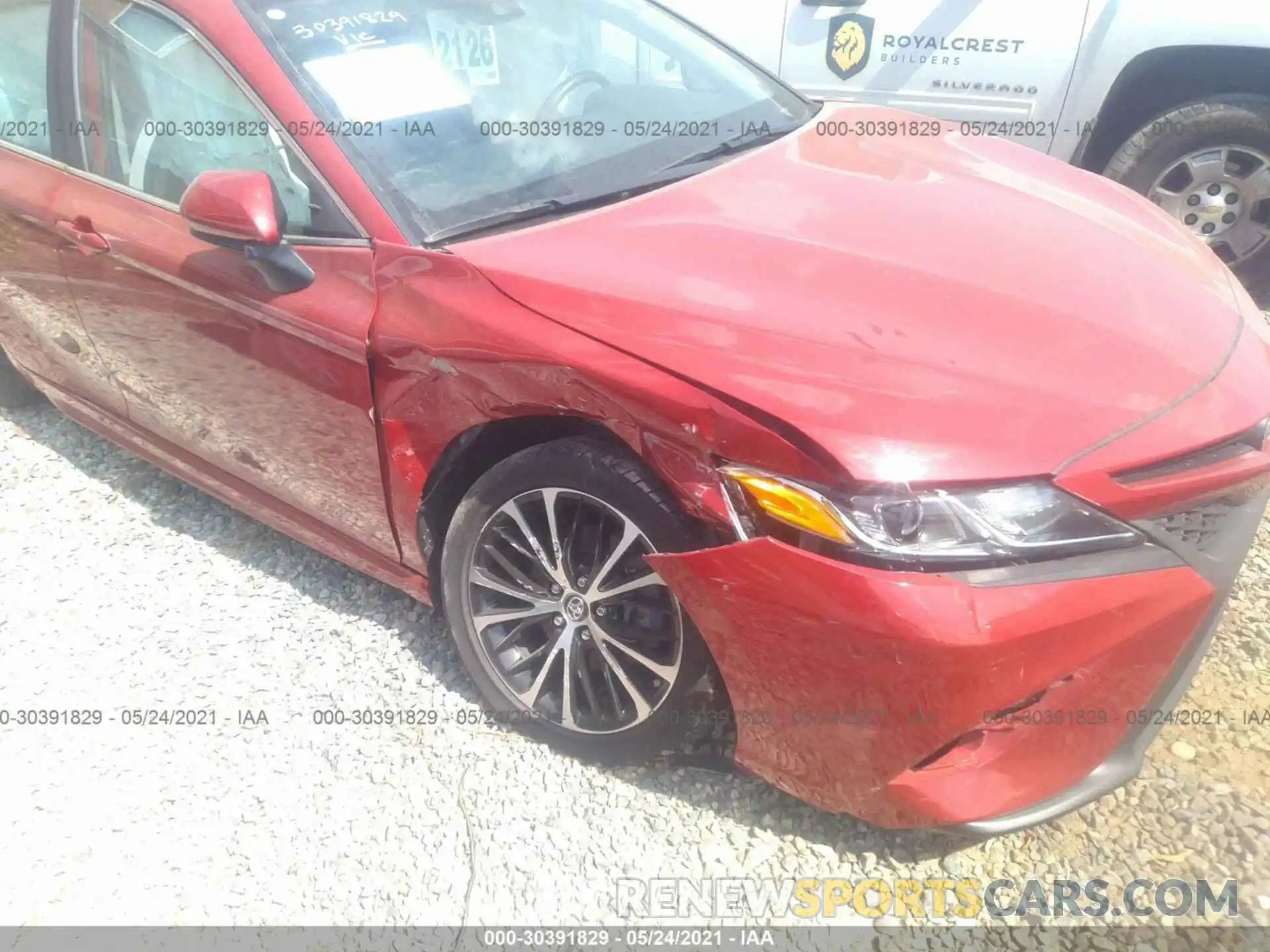 6 Photograph of a damaged car 4T1B11HK1KU281671 TOYOTA CAMRY 2019