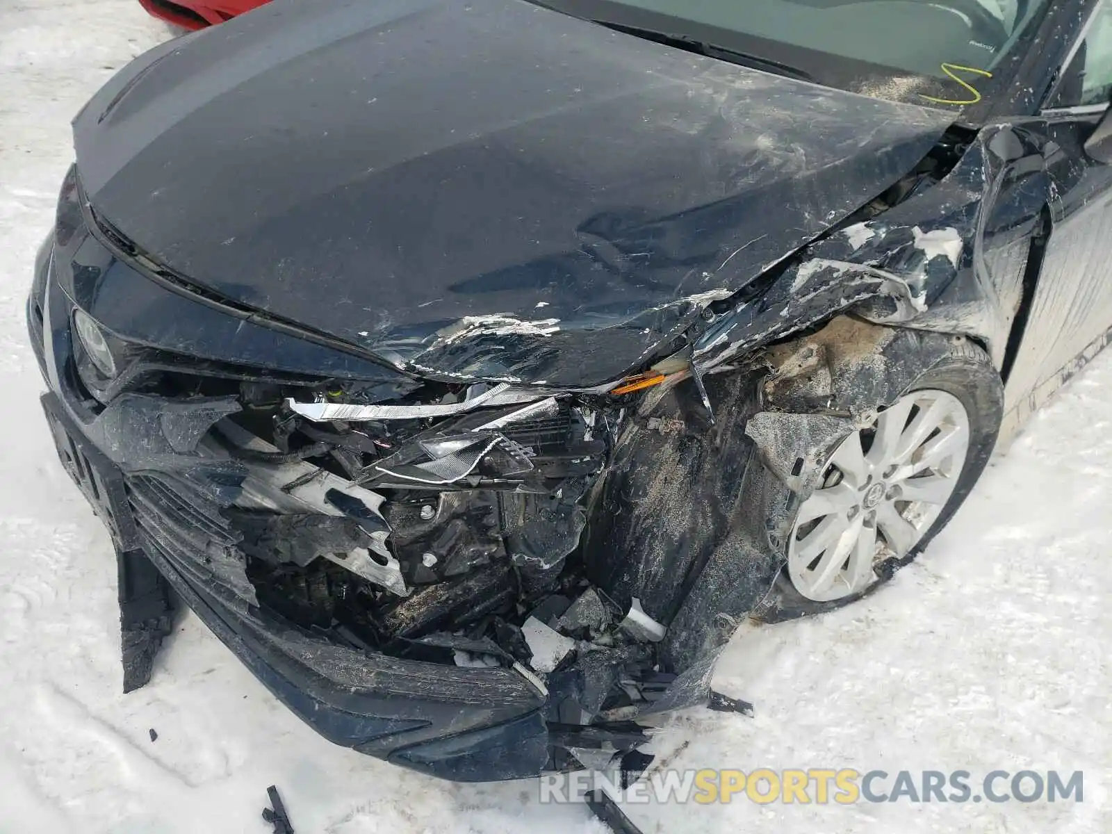 9 Photograph of a damaged car 4T1B11HK1KU282173 TOYOTA CAMRY 2019