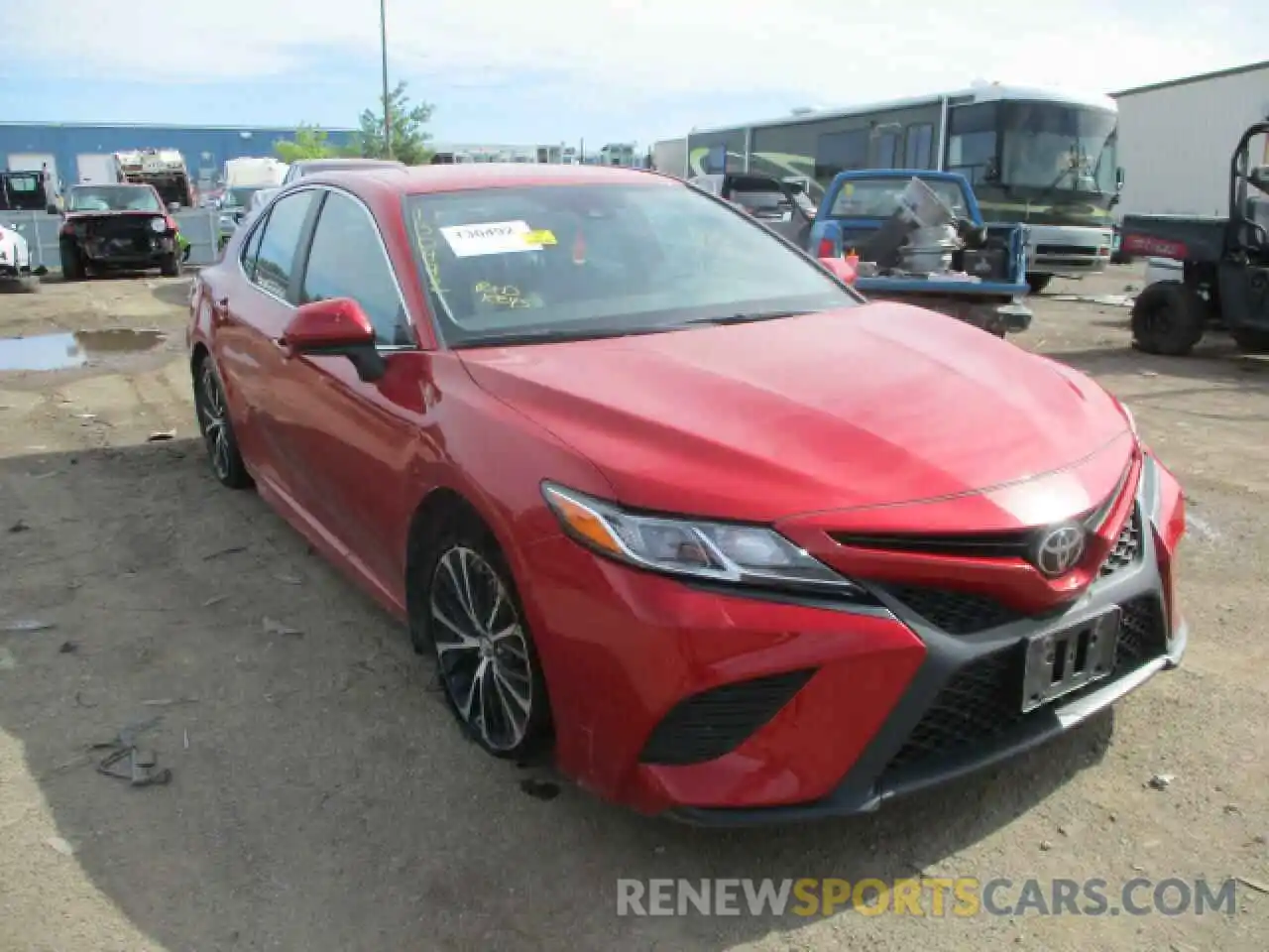 1 Photograph of a damaged car 4T1B11HK1KU283324 TOYOTA CAMRY 2019