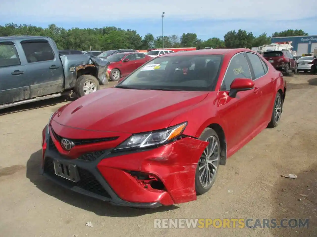 2 Photograph of a damaged car 4T1B11HK1KU283324 TOYOTA CAMRY 2019