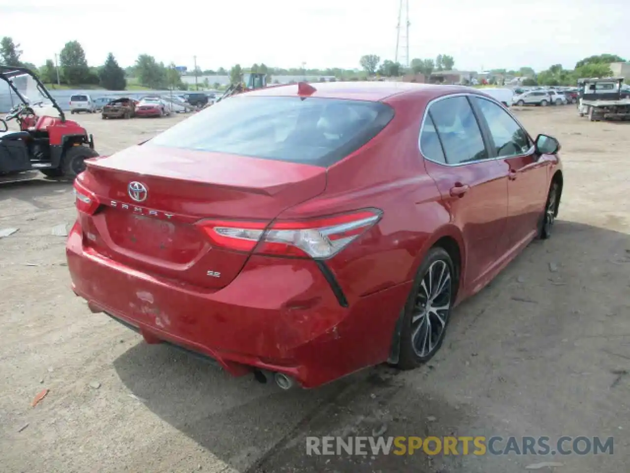 4 Photograph of a damaged car 4T1B11HK1KU283324 TOYOTA CAMRY 2019