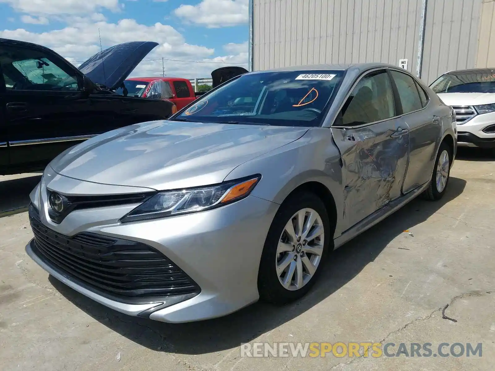 2 Photograph of a damaged car 4T1B11HK1KU284425 TOYOTA CAMRY 2019