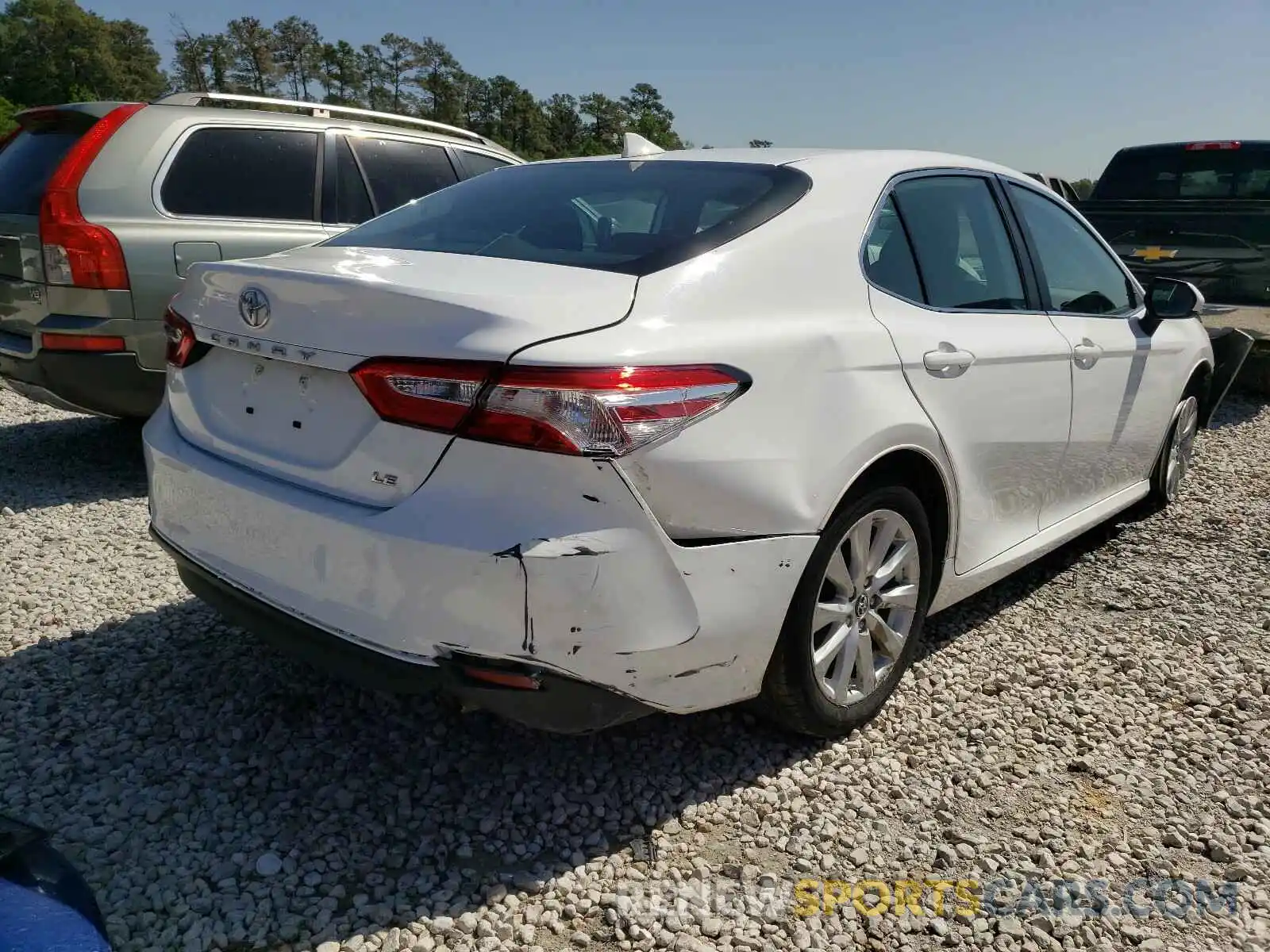 4 Photograph of a damaged car 4T1B11HK1KU285431 TOYOTA CAMRY 2019