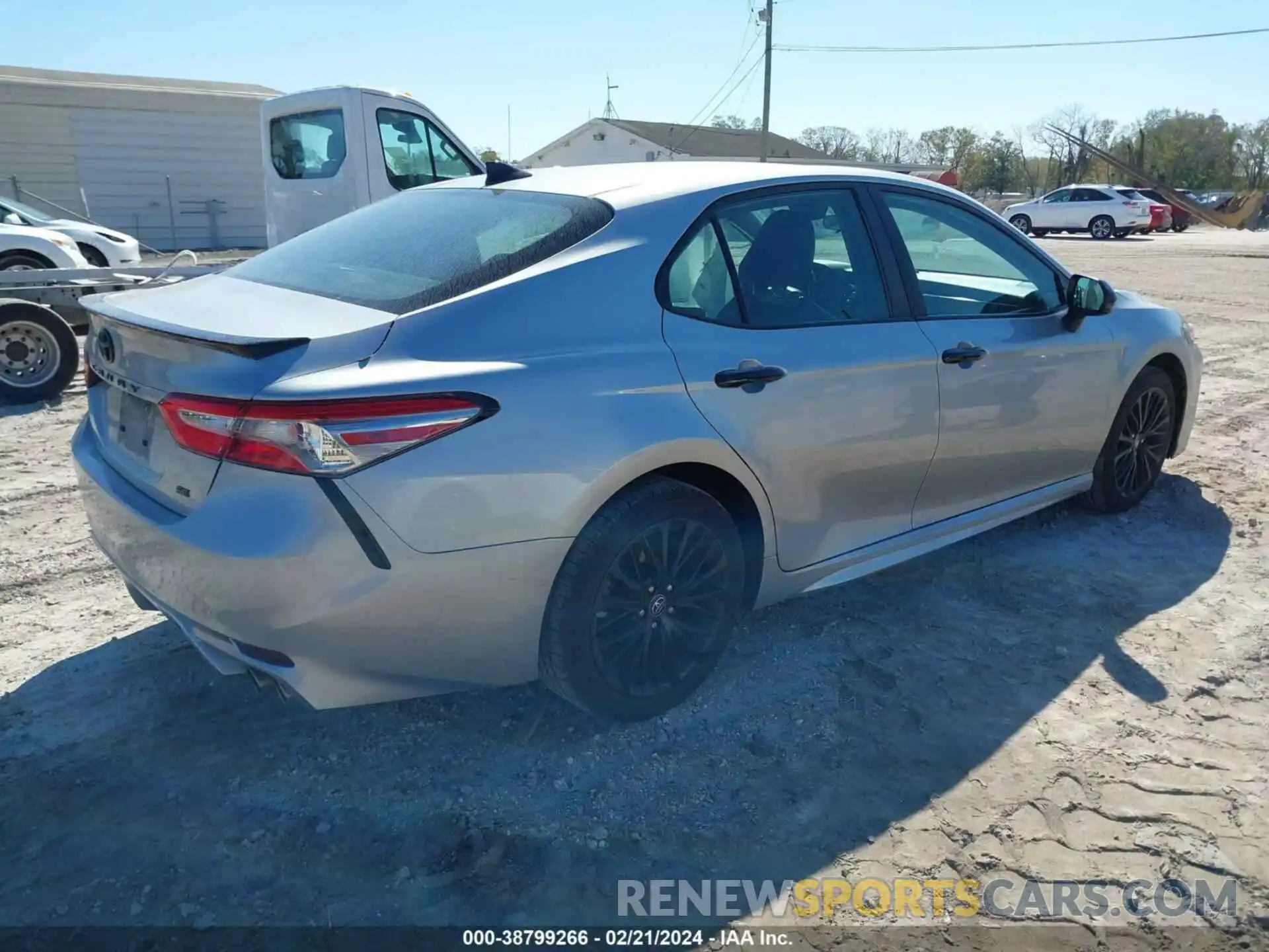 4 Photograph of a damaged car 4T1B11HK1KU286742 TOYOTA CAMRY 2019