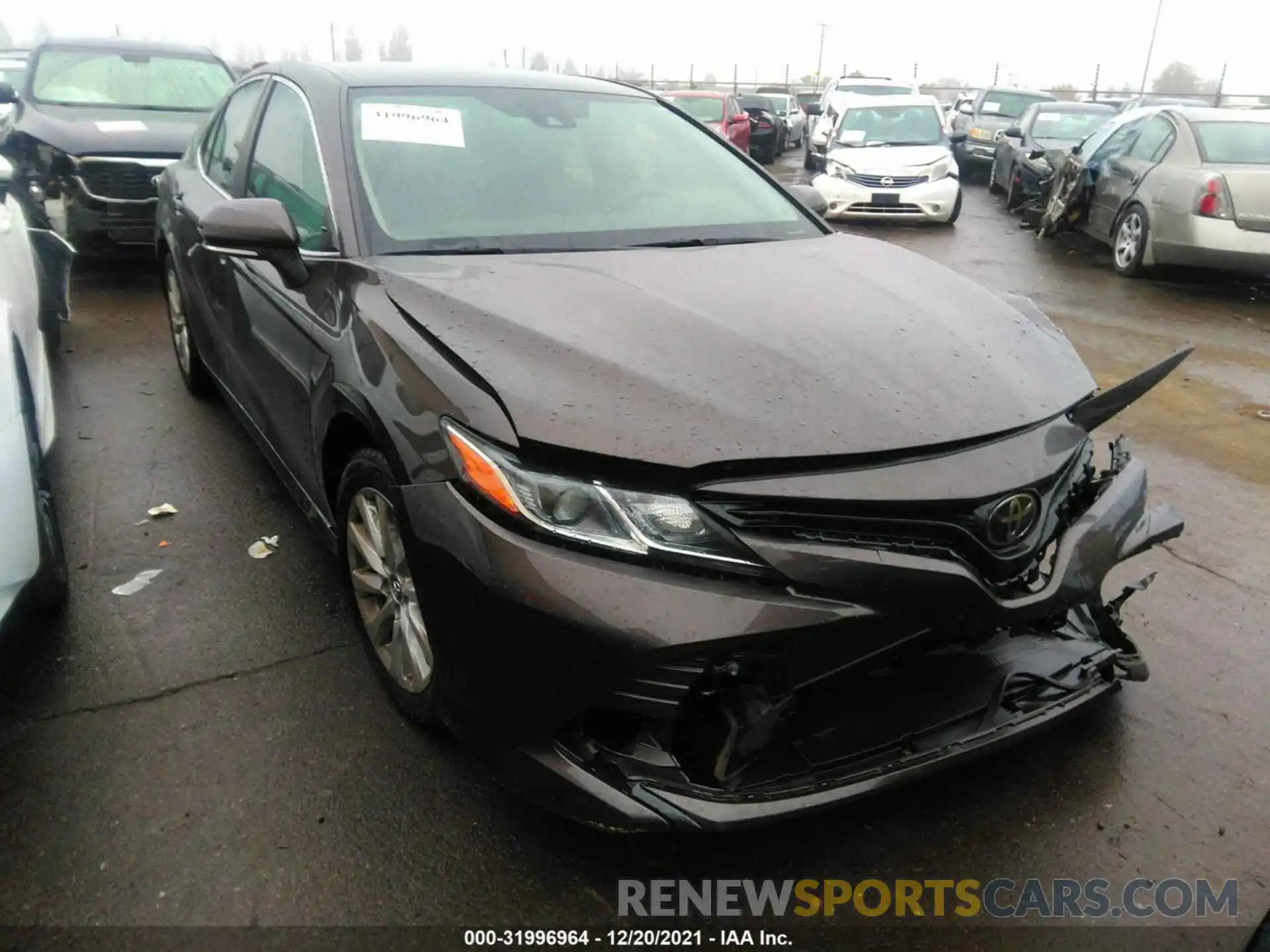 1 Photograph of a damaged car 4T1B11HK1KU286787 TOYOTA CAMRY 2019