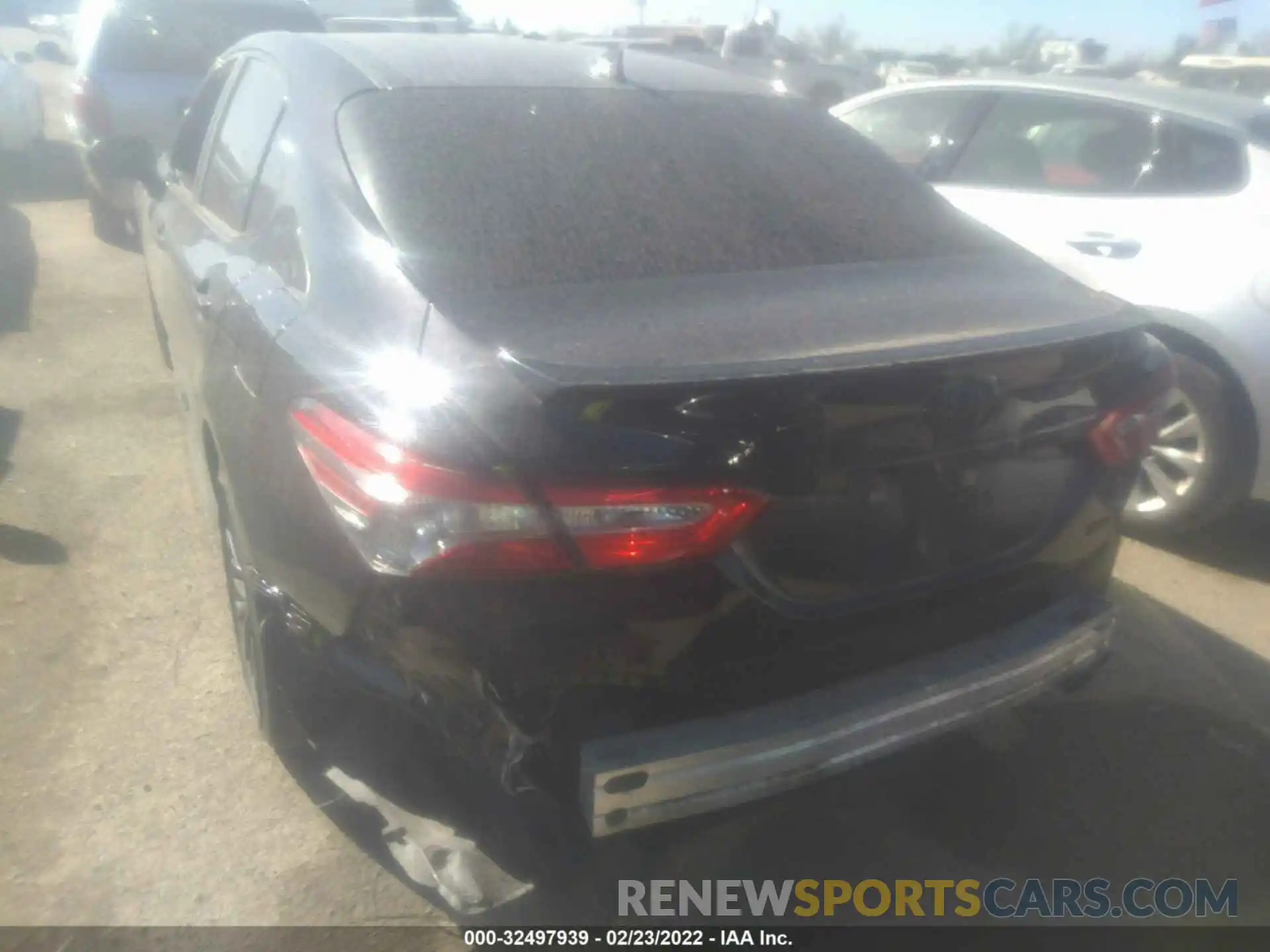 3 Photograph of a damaged car 4T1B11HK1KU287437 TOYOTA CAMRY 2019