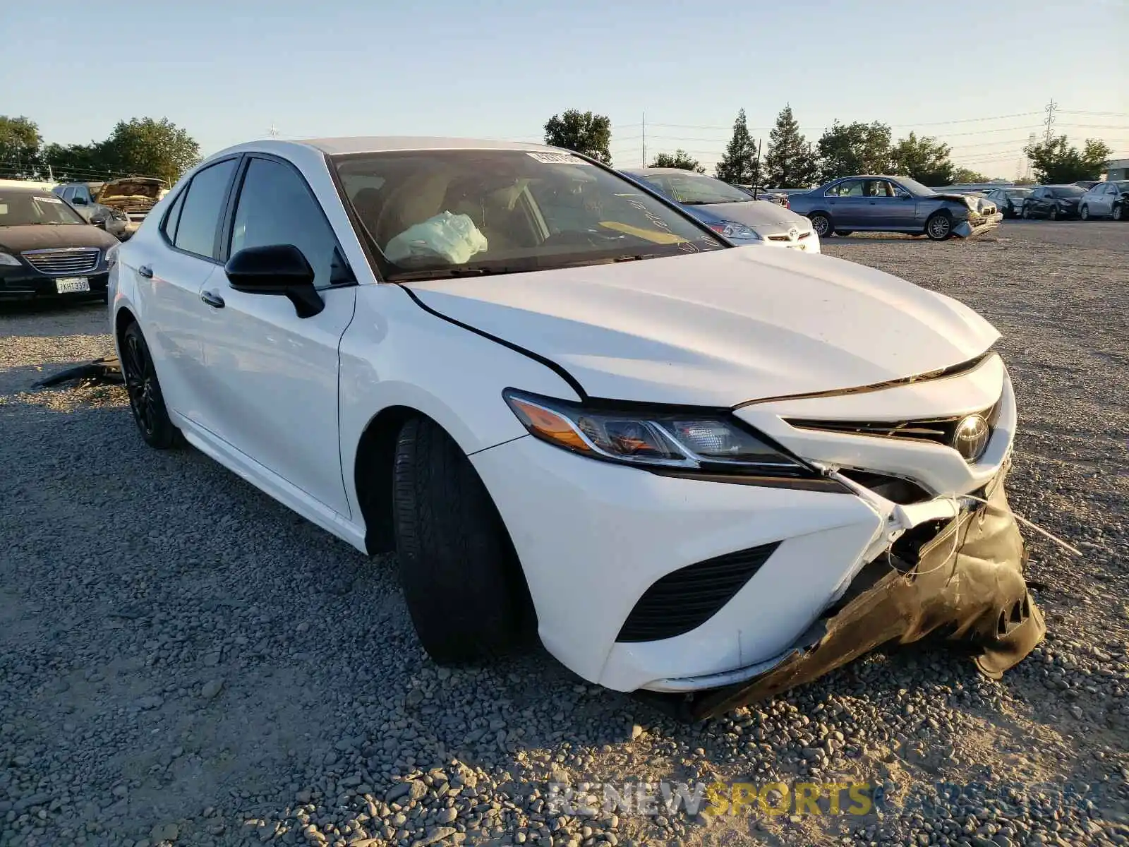 1 Photograph of a damaged car 4T1B11HK1KU288345 TOYOTA CAMRY 2019