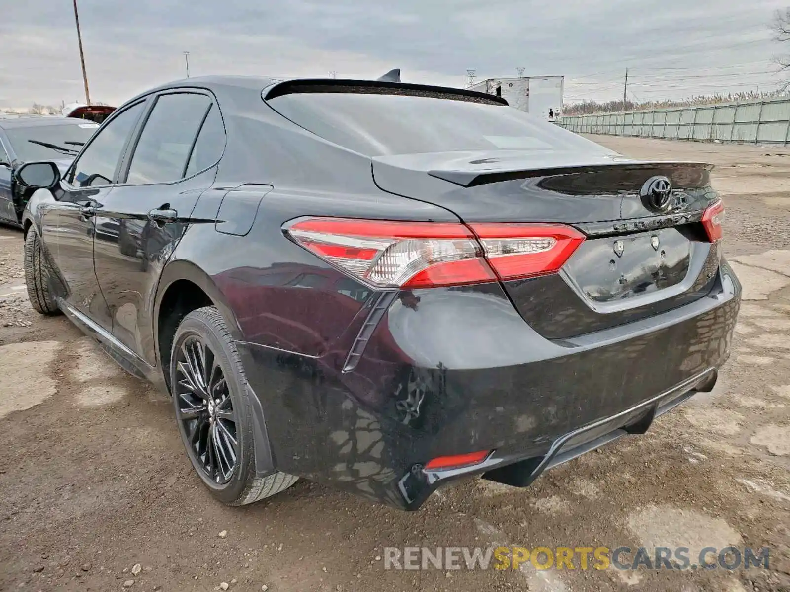 3 Photograph of a damaged car 4T1B11HK1KU290208 TOYOTA CAMRY 2019