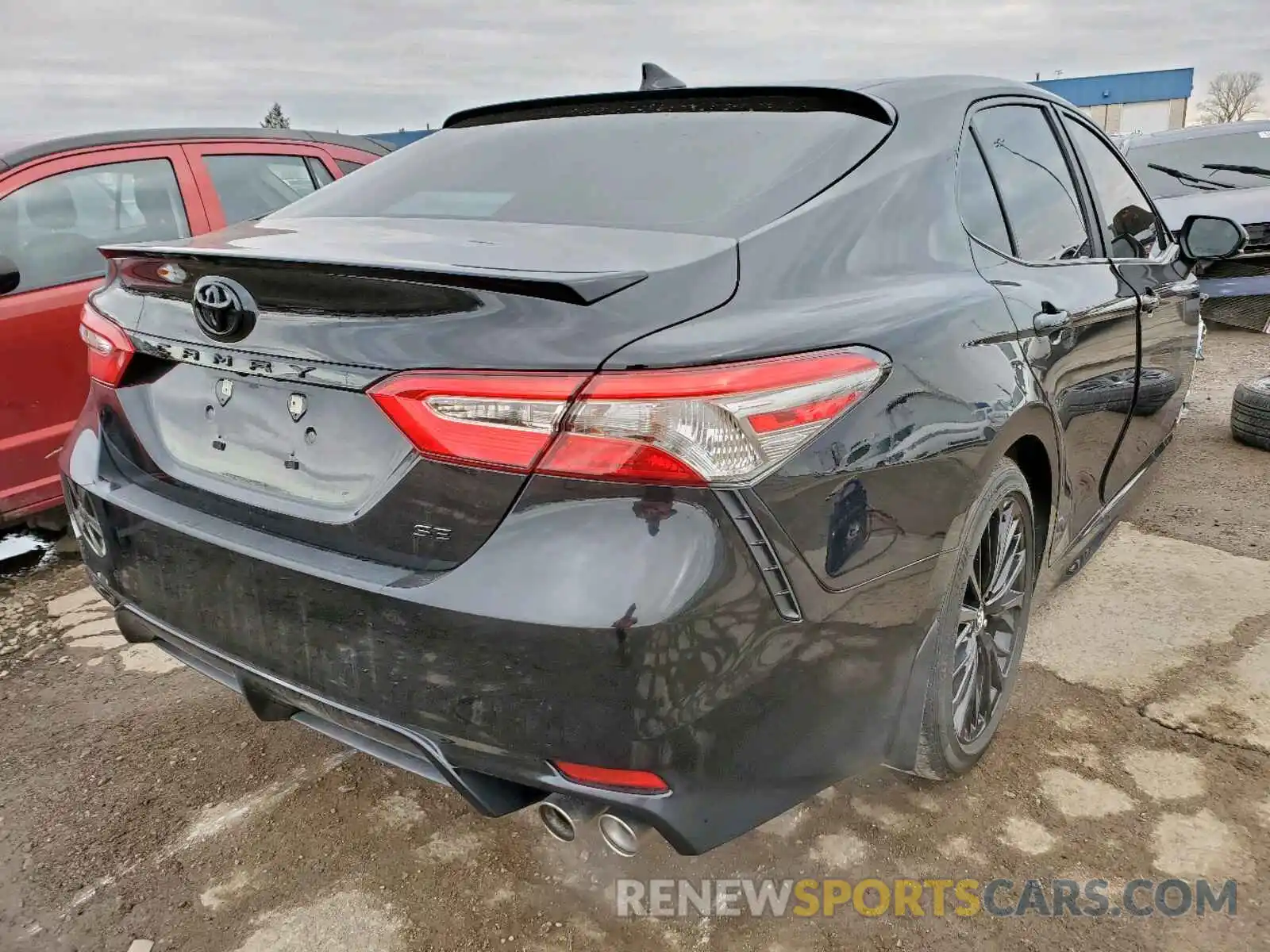 4 Photograph of a damaged car 4T1B11HK1KU290208 TOYOTA CAMRY 2019