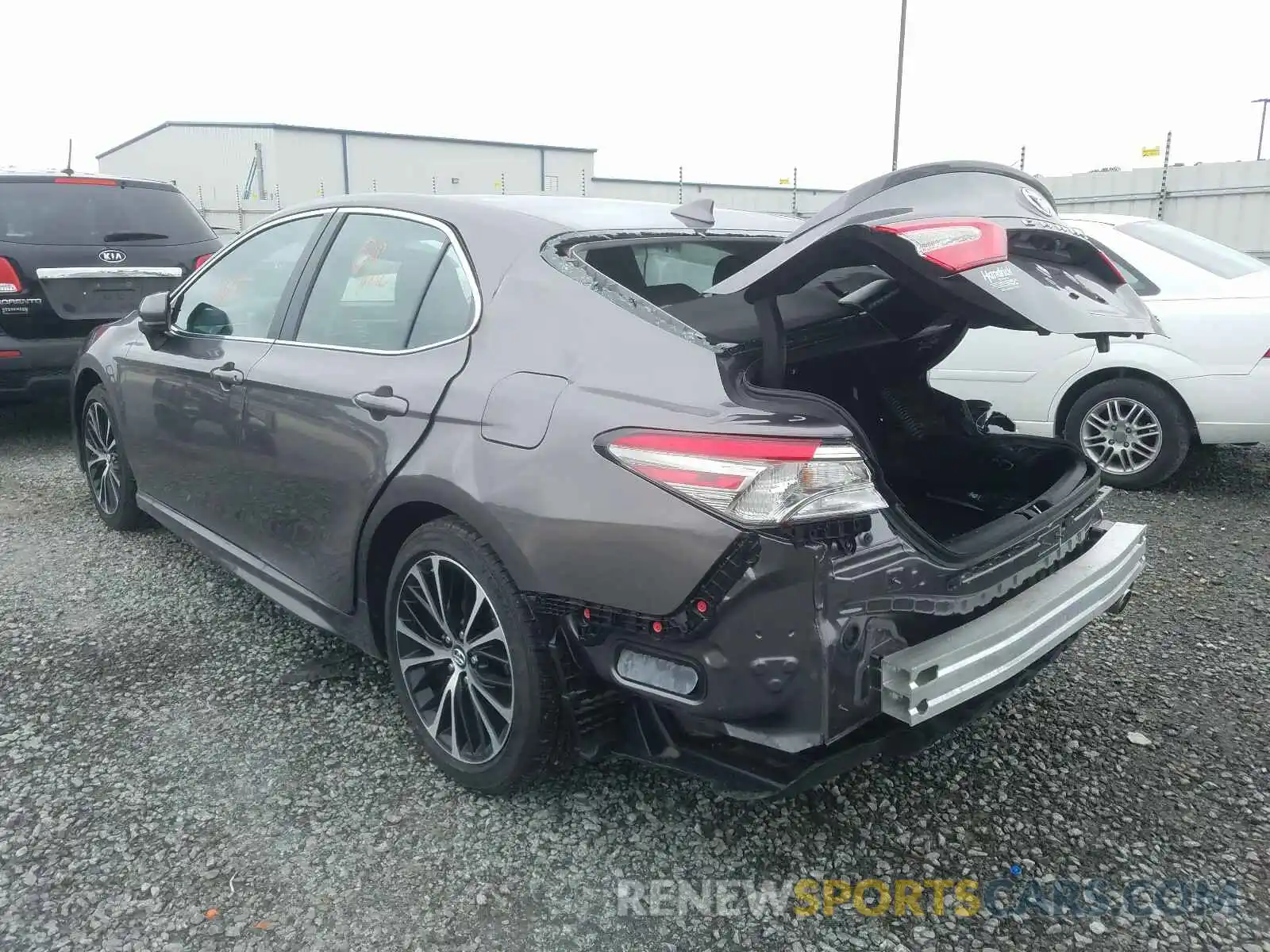 3 Photograph of a damaged car 4T1B11HK1KU297577 TOYOTA CAMRY 2019