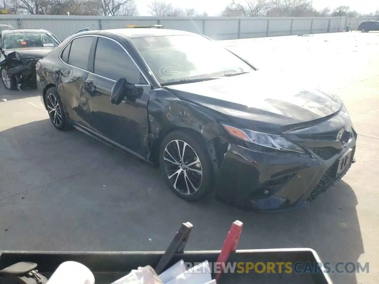 1 Photograph of a damaged car 4T1B11HK1KU679527 TOYOTA CAMRY 2019