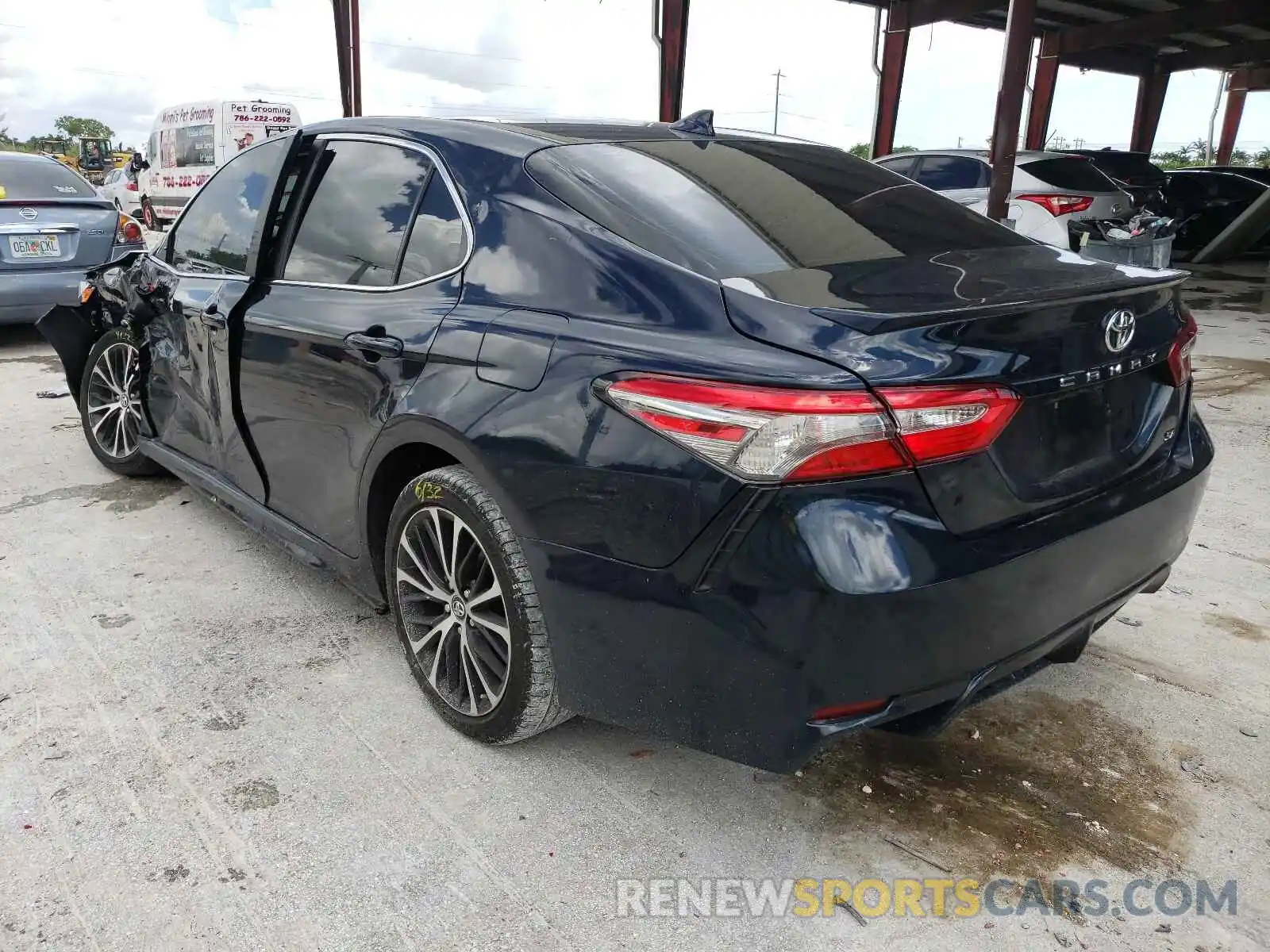 3 Photograph of a damaged car 4T1B11HK1KU681794 TOYOTA CAMRY 2019