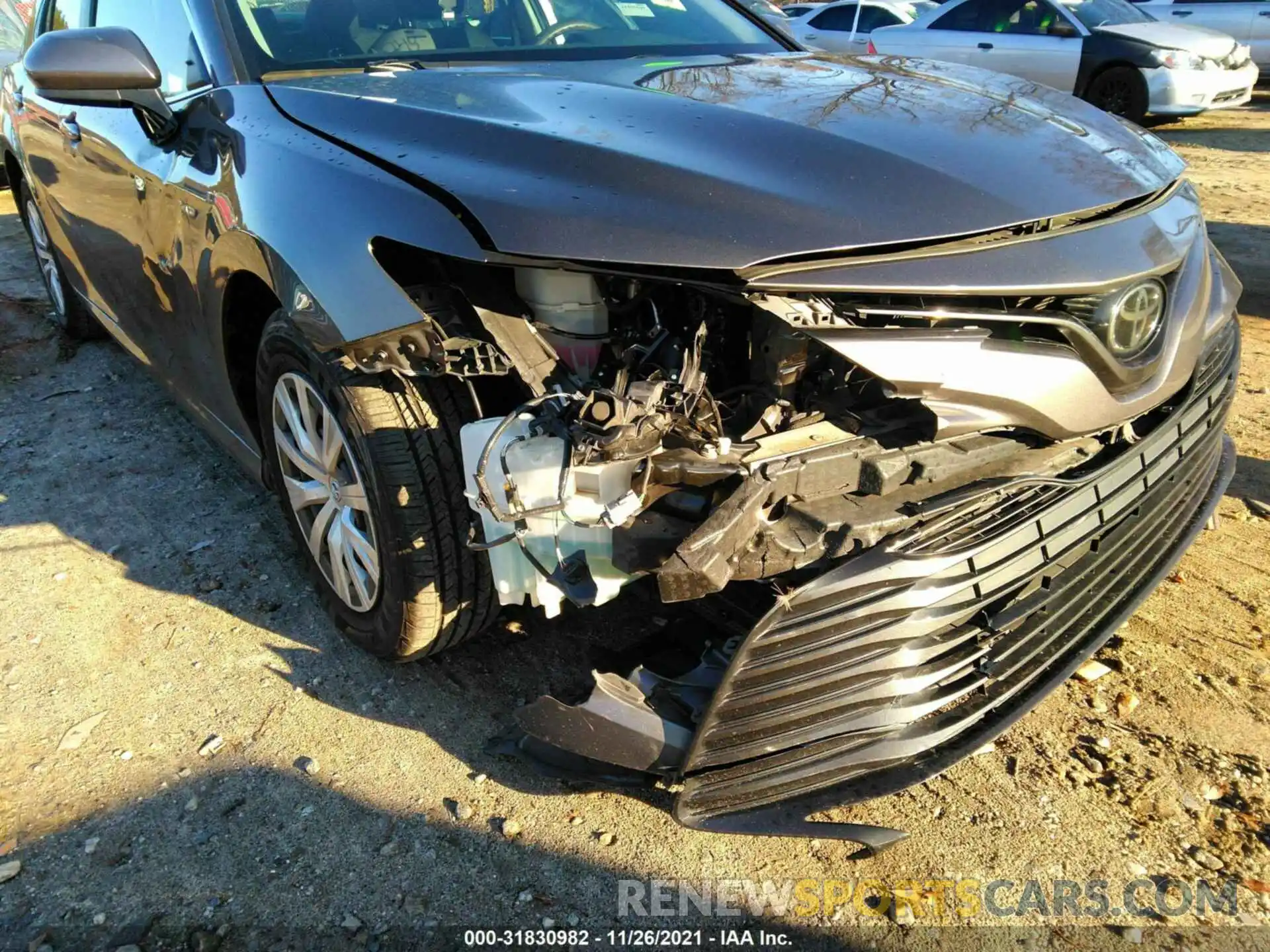 6 Photograph of a damaged car 4T1B11HK1KU682248 TOYOTA CAMRY 2019