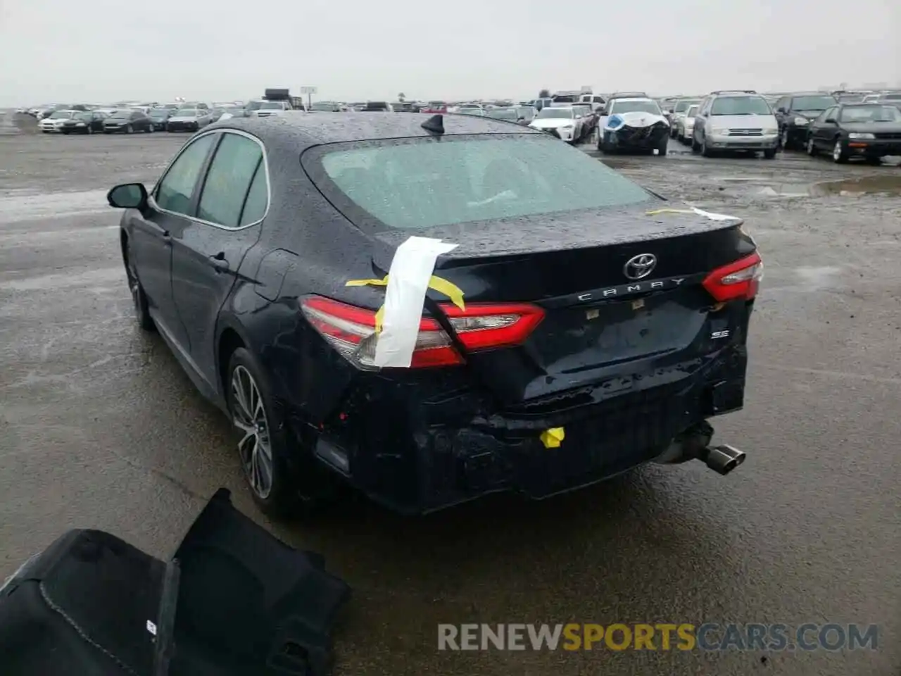 3 Photograph of a damaged car 4T1B11HK1KU682945 TOYOTA CAMRY 2019