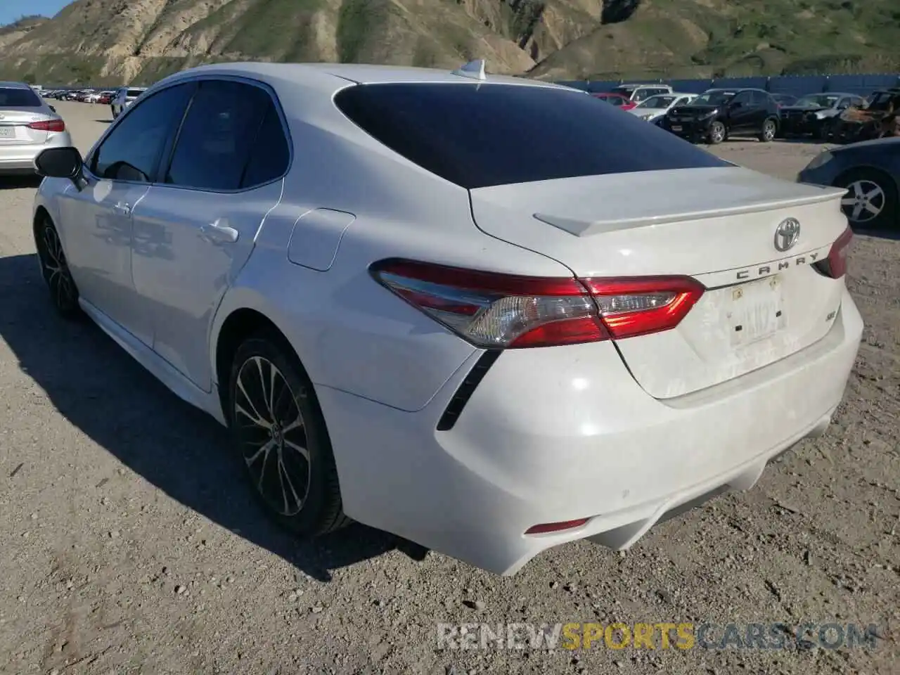 3 Photograph of a damaged car 4T1B11HK1KU682959 TOYOTA CAMRY 2019