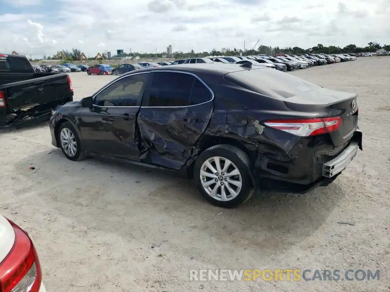 3 Photograph of a damaged car 4T1B11HK1KU683366 TOYOTA CAMRY 2019