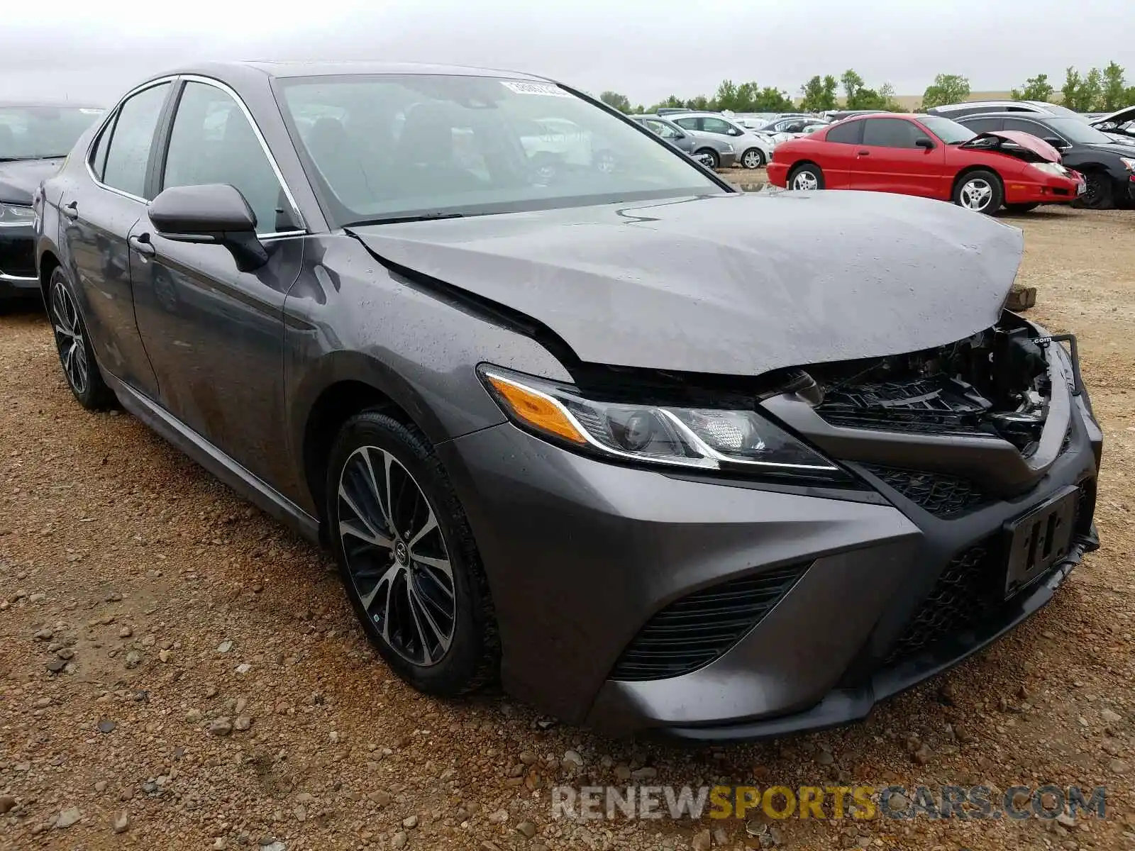 1 Photograph of a damaged car 4T1B11HK1KU683724 TOYOTA CAMRY 2019