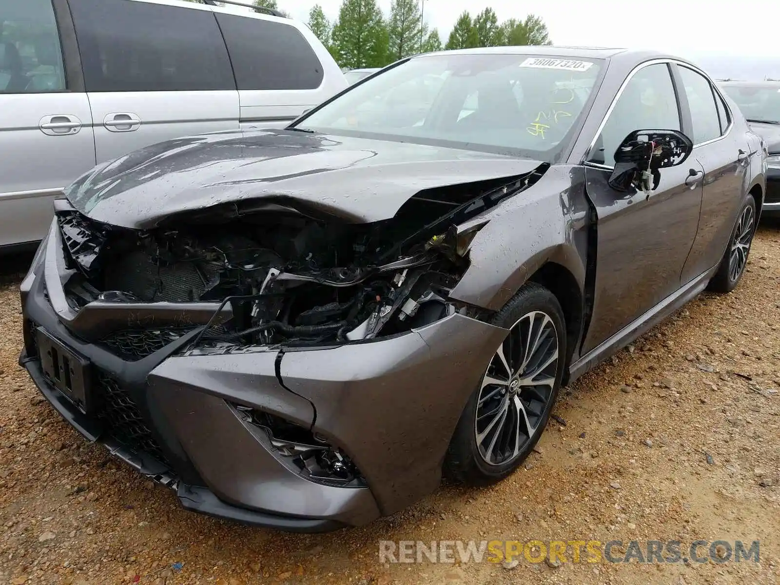 2 Photograph of a damaged car 4T1B11HK1KU683724 TOYOTA CAMRY 2019