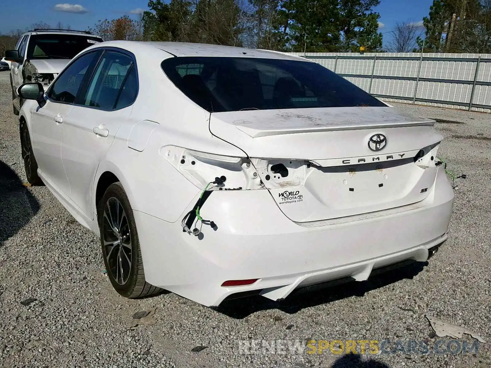 3 Photograph of a damaged car 4T1B11HK1KU684629 TOYOTA CAMRY 2019