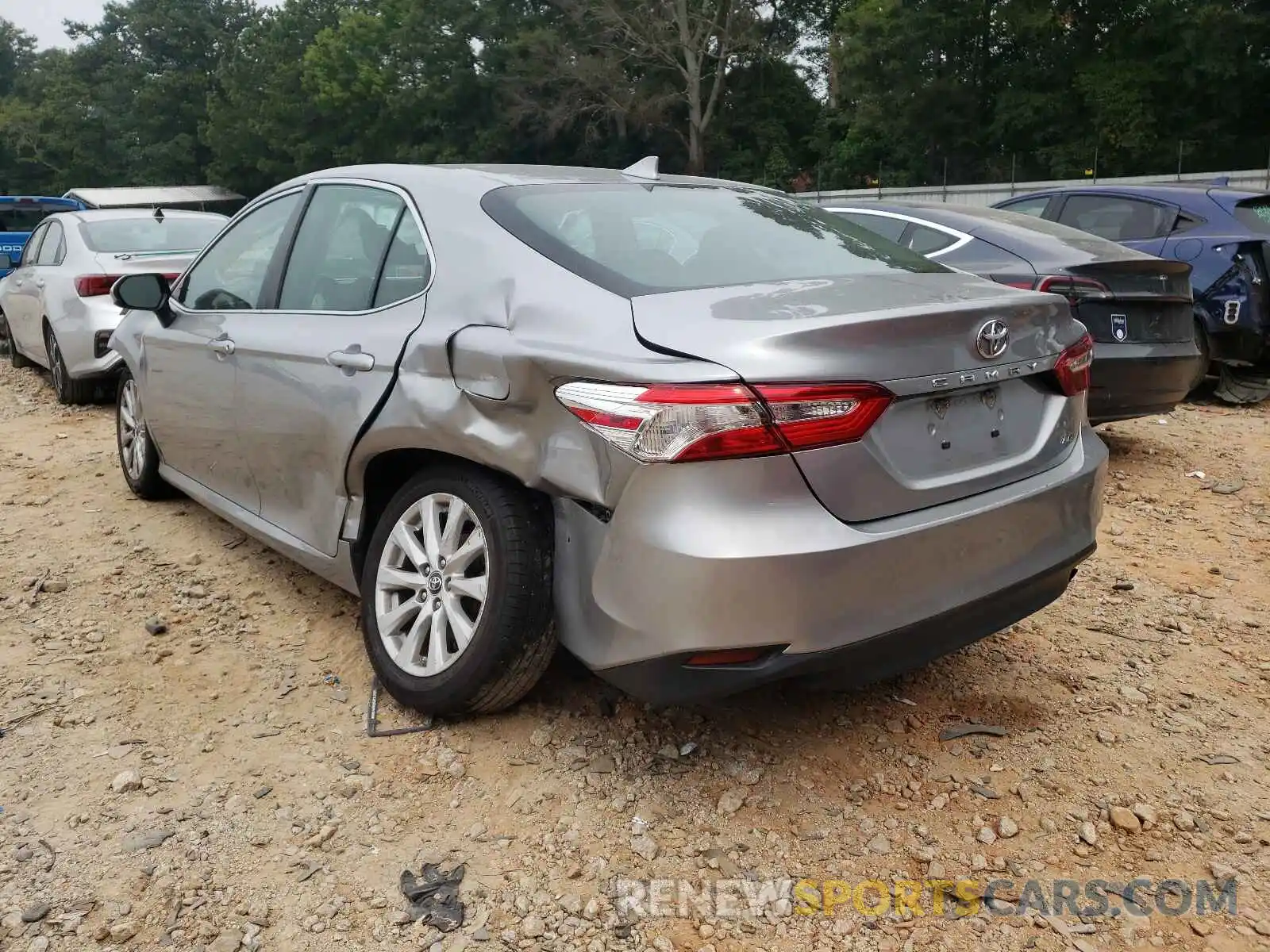 3 Photograph of a damaged car 4T1B11HK1KU685215 TOYOTA CAMRY 2019