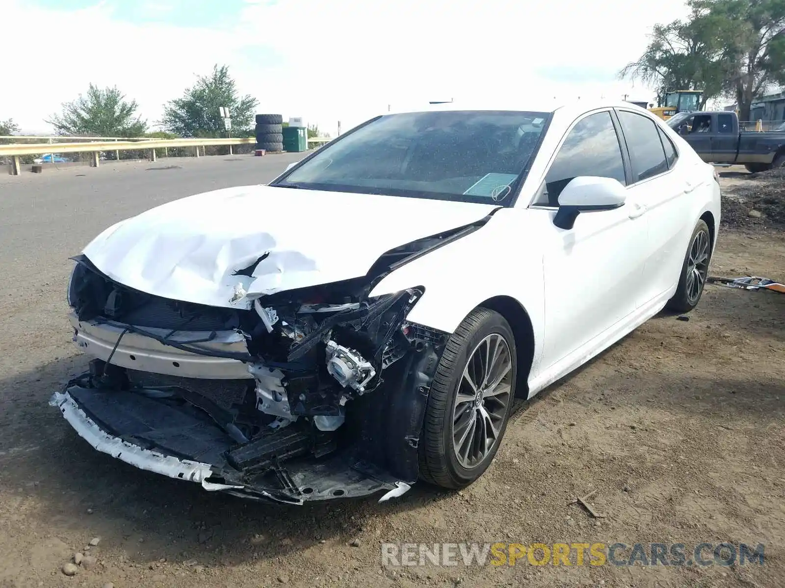 2 Photograph of a damaged car 4T1B11HK1KU685716 TOYOTA CAMRY 2019