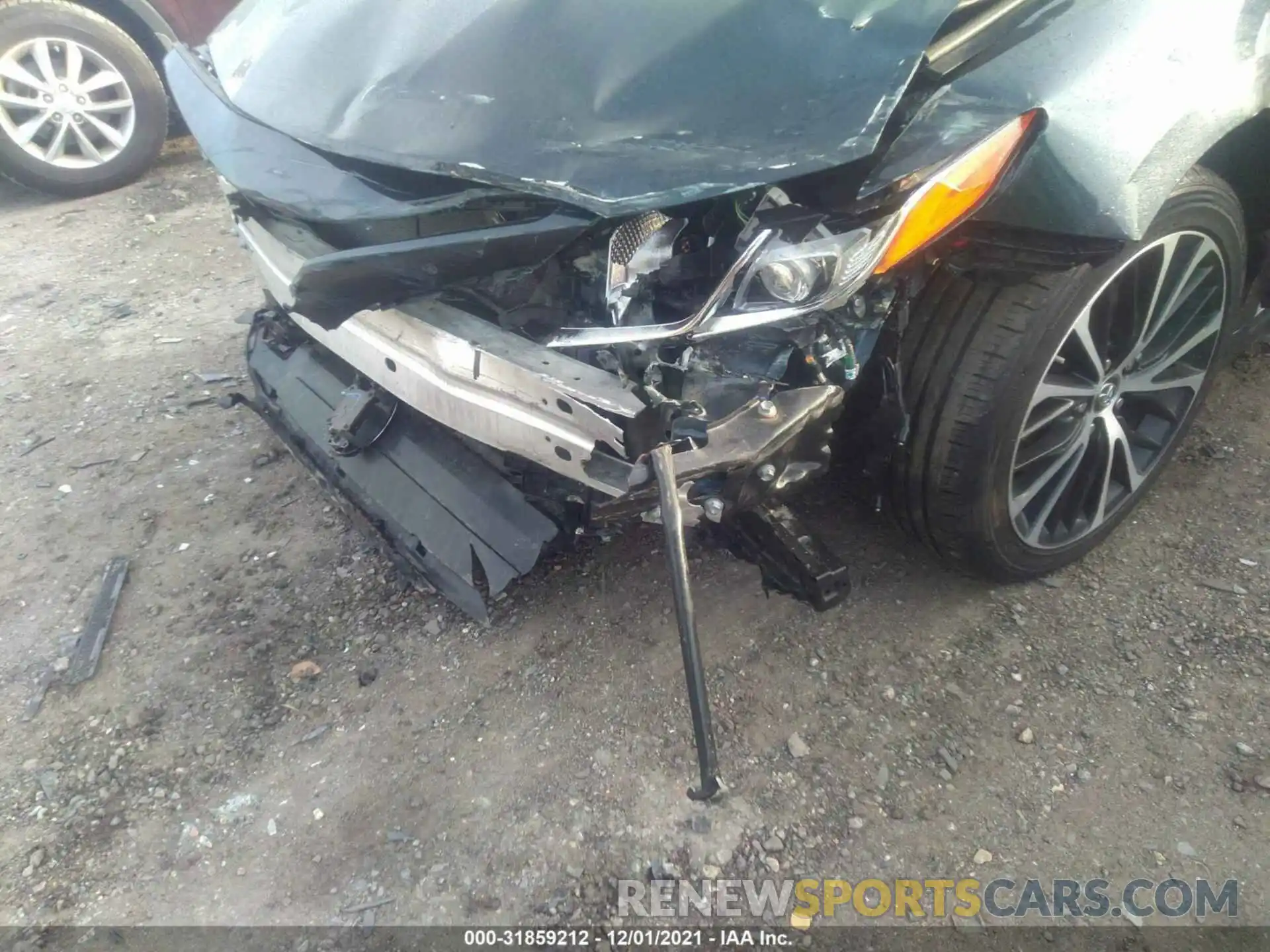 6 Photograph of a damaged car 4T1B11HK1KU686946 TOYOTA CAMRY 2019