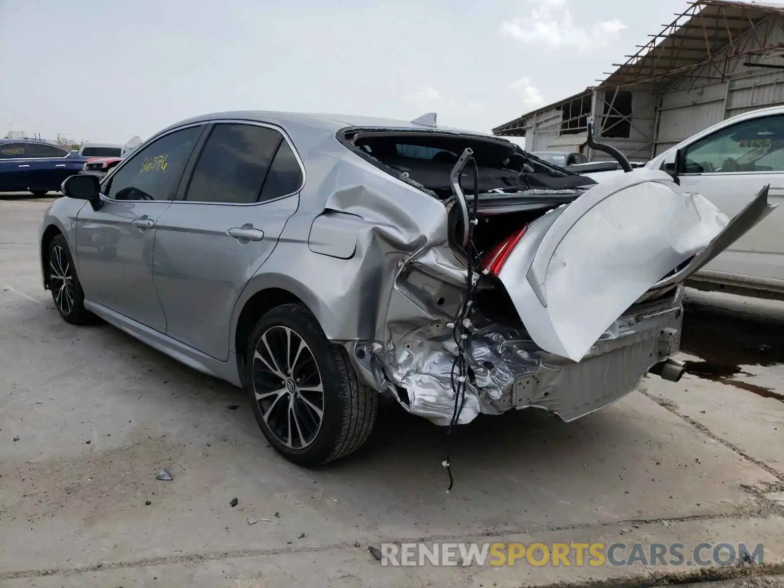 3 Photograph of a damaged car 4T1B11HK1KU687465 TOYOTA CAMRY 2019