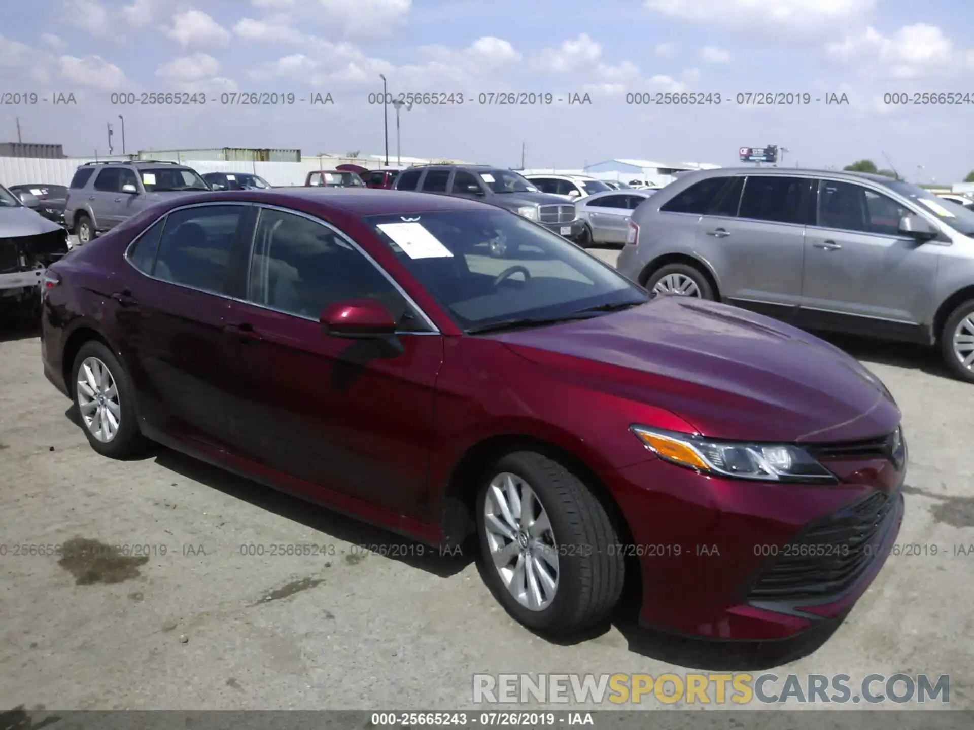 1 Photograph of a damaged car 4T1B11HK1KU687594 TOYOTA CAMRY 2019