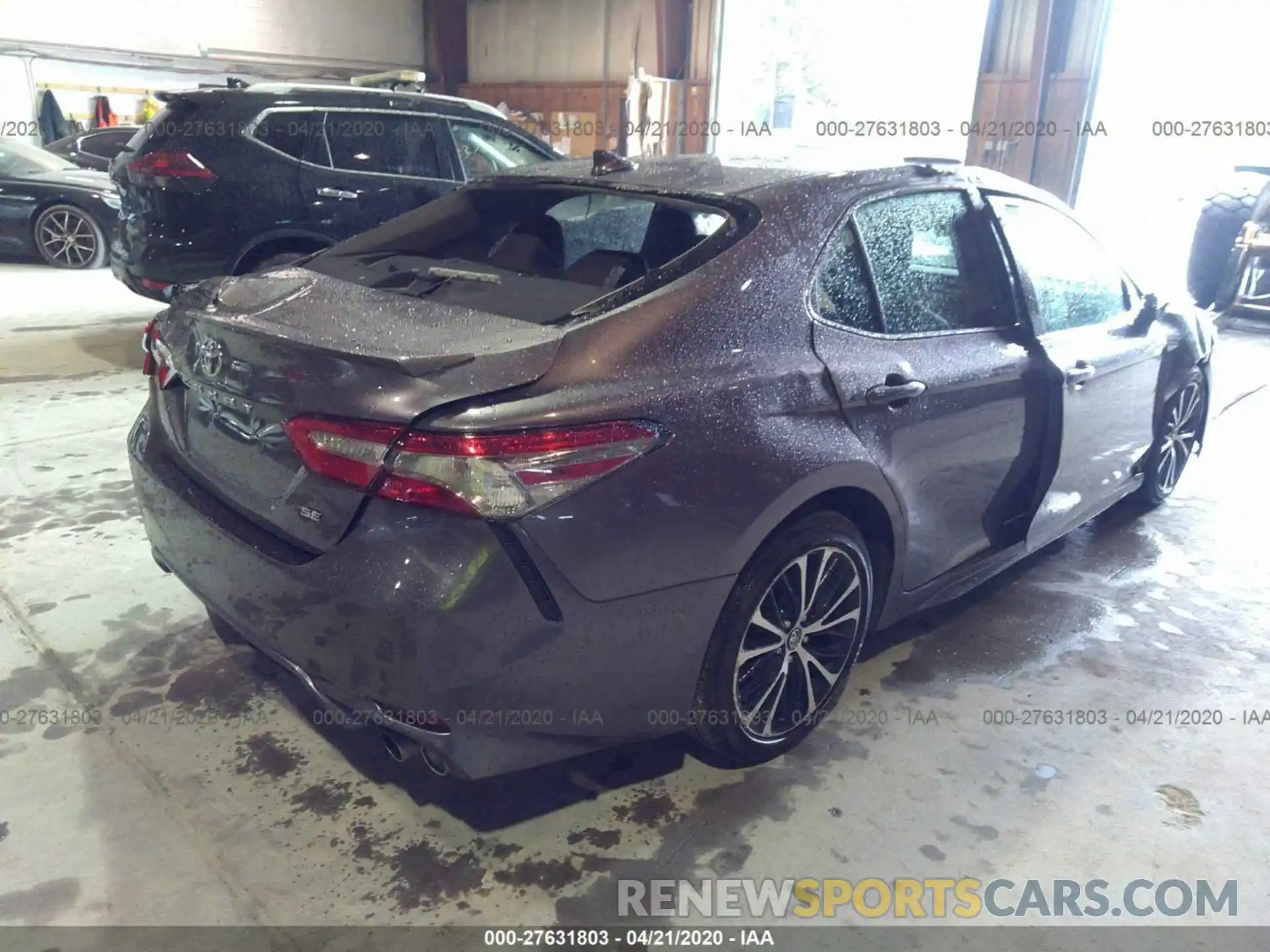 4 Photograph of a damaged car 4T1B11HK1KU687871 TOYOTA CAMRY 2019