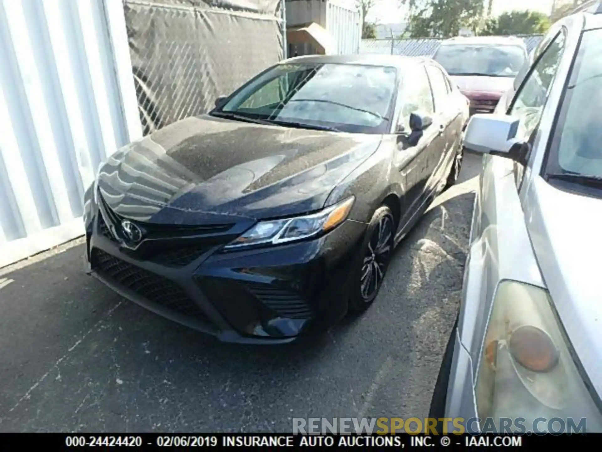 5 Photograph of a damaged car 4T1B11HK1KU688292 TOYOTA CAMRY 2019