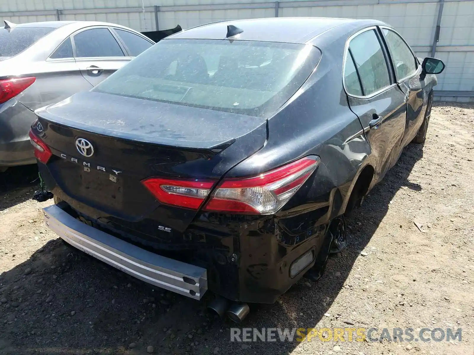 4 Photograph of a damaged car 4T1B11HK1KU688616 TOYOTA CAMRY 2019