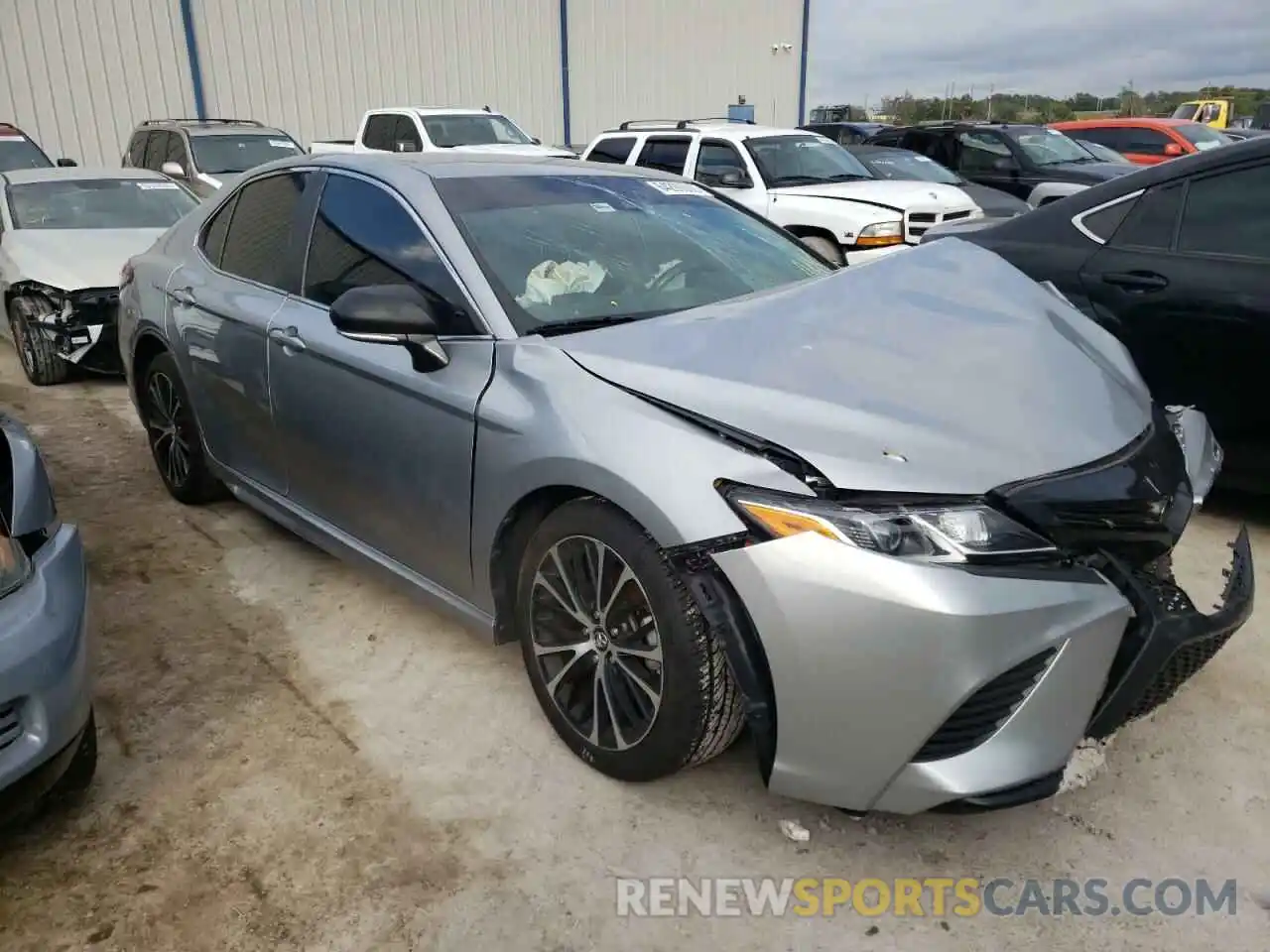 1 Photograph of a damaged car 4T1B11HK1KU689393 TOYOTA CAMRY 2019