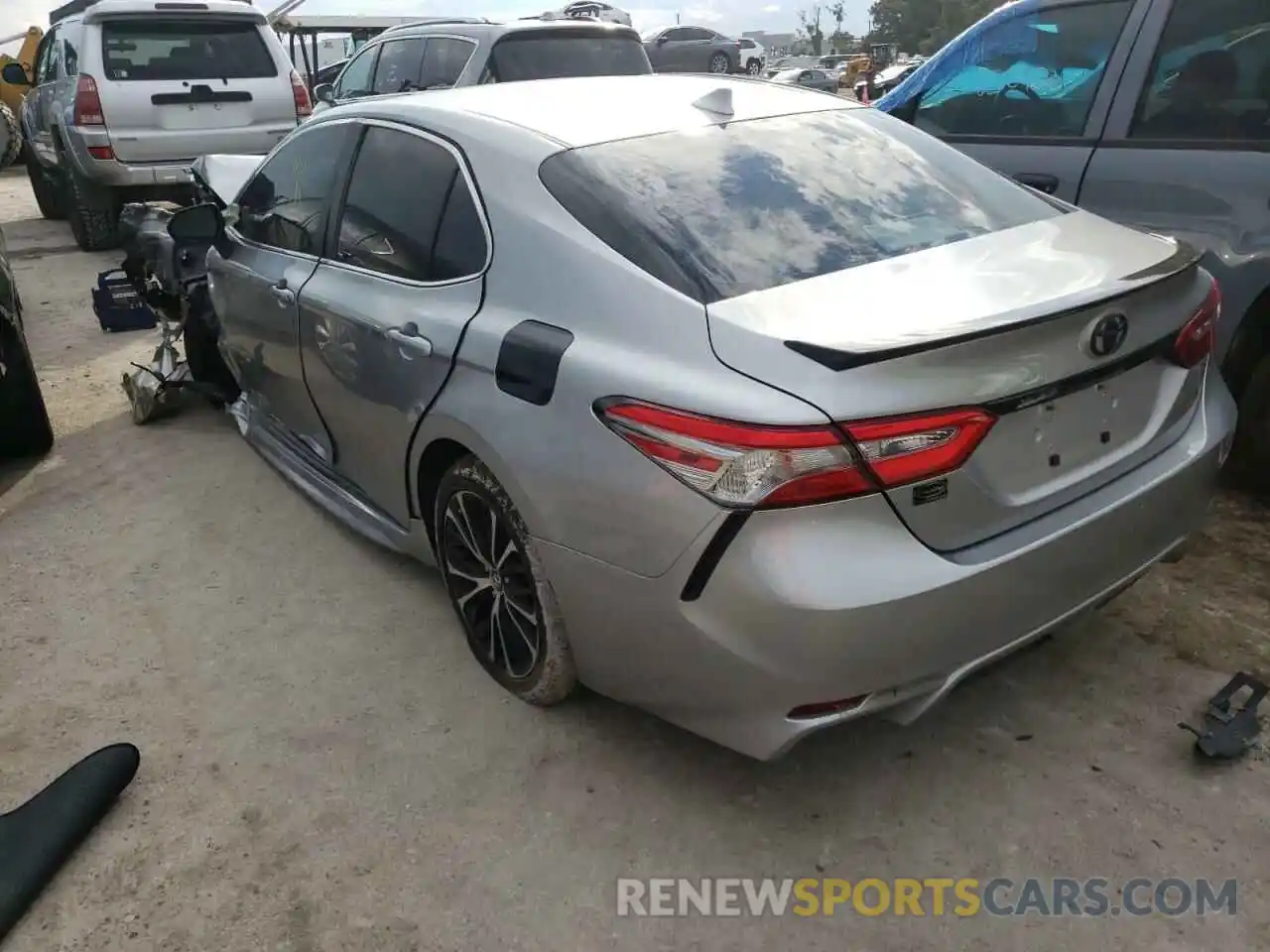 3 Photograph of a damaged car 4T1B11HK1KU689393 TOYOTA CAMRY 2019