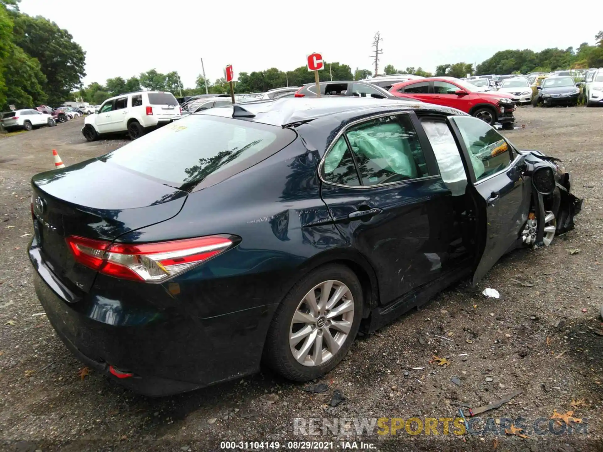 4 Фотография поврежденного автомобиля 4T1B11HK1KU690110 TOYOTA CAMRY 2019