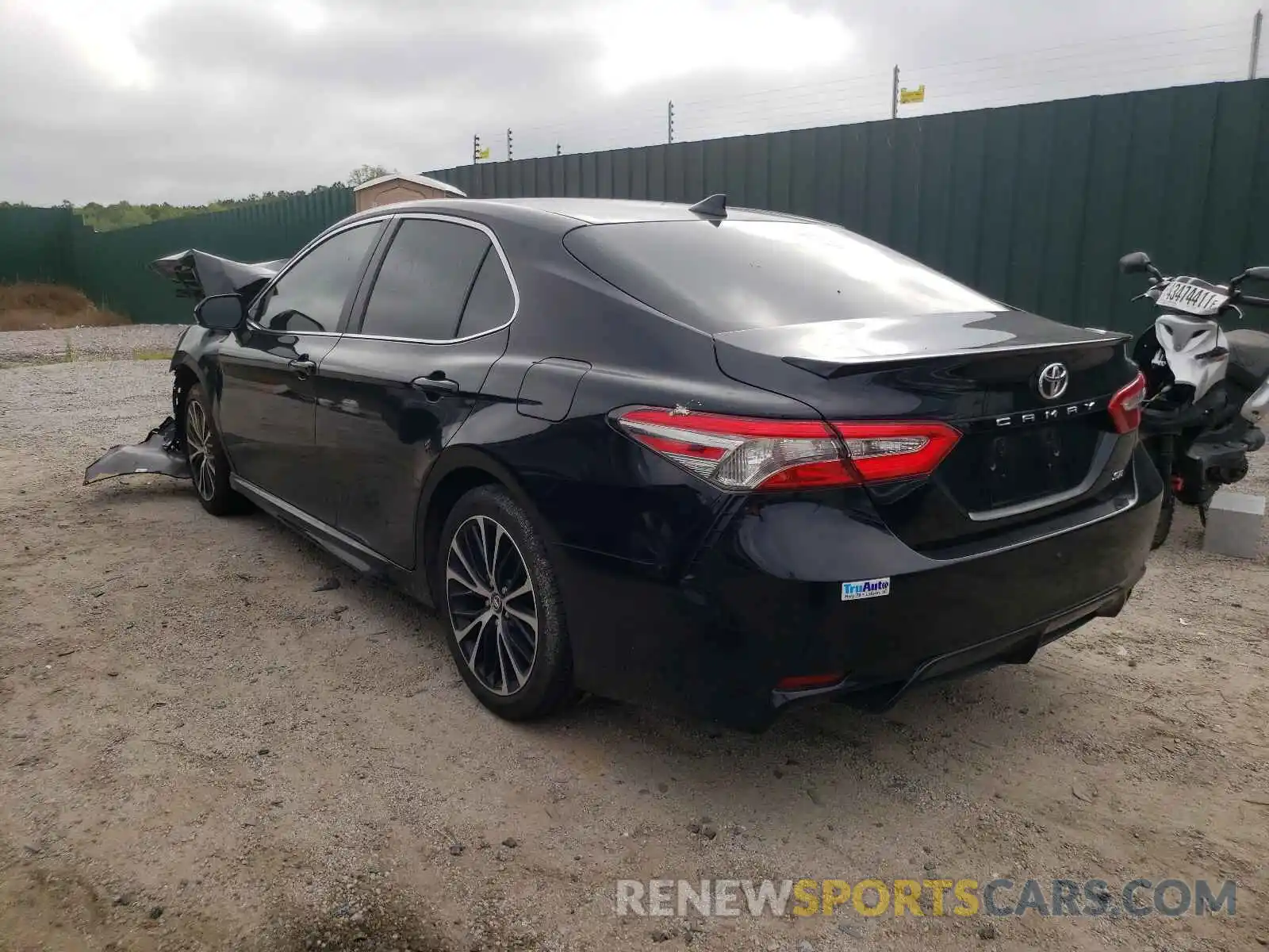 3 Photograph of a damaged car 4T1B11HK1KU690530 TOYOTA CAMRY 2019