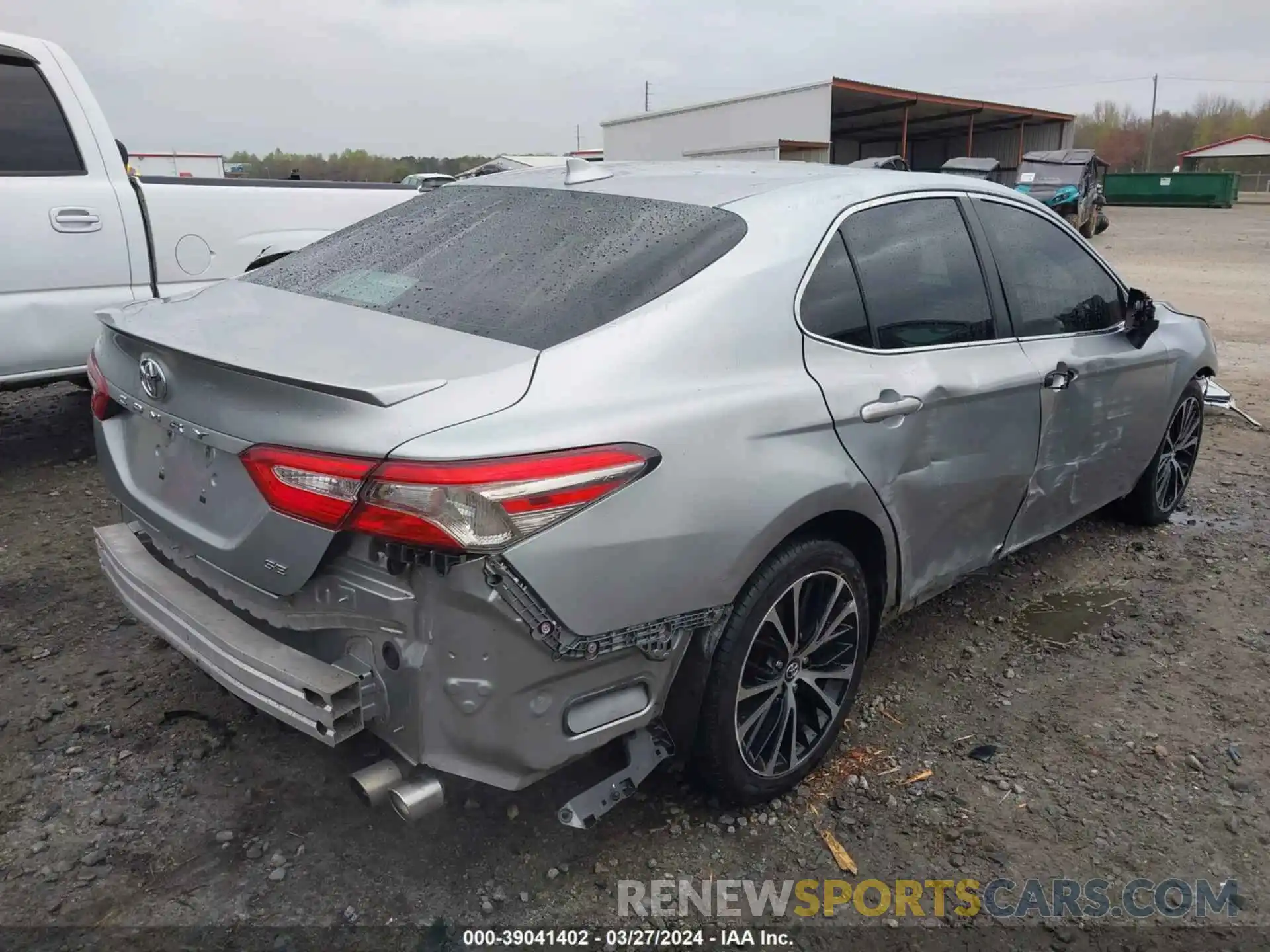 4 Фотография поврежденного автомобиля 4T1B11HK1KU691287 TOYOTA CAMRY 2019