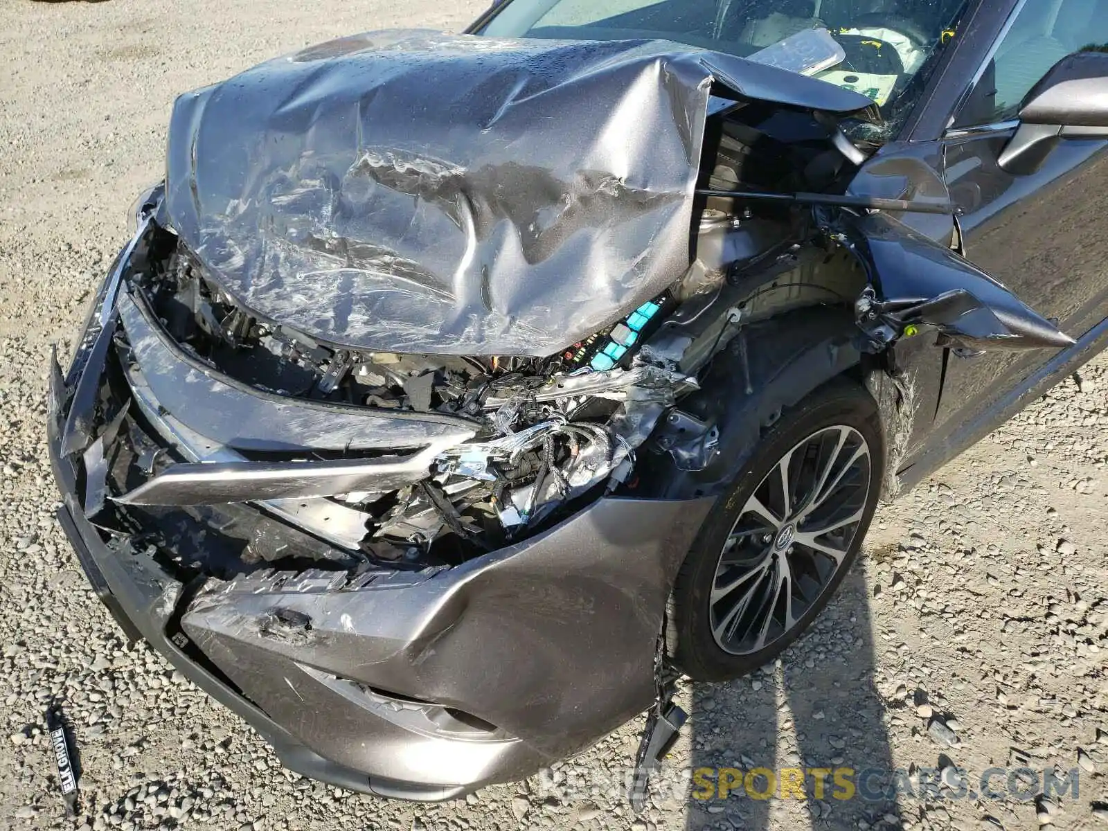 9 Photograph of a damaged car 4T1B11HK1KU691791 TOYOTA CAMRY 2019