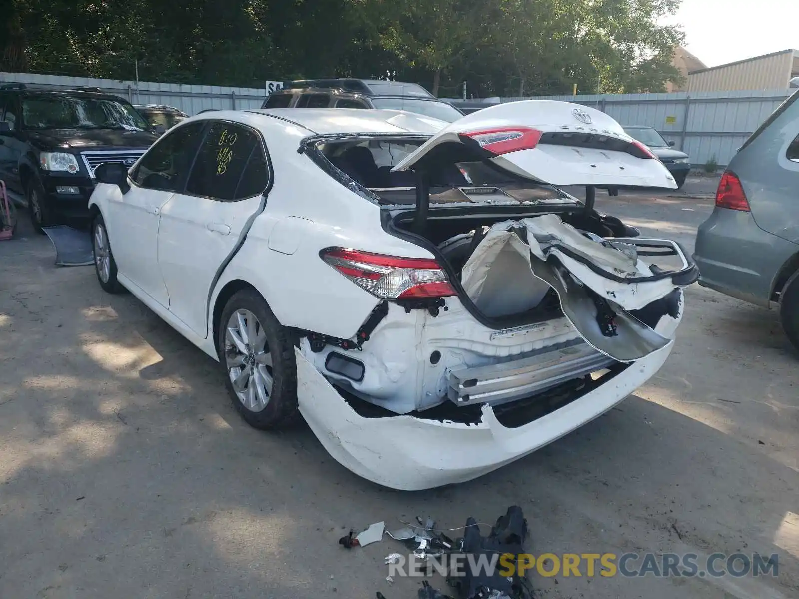 3 Photograph of a damaged car 4T1B11HK1KU691841 TOYOTA CAMRY 2019