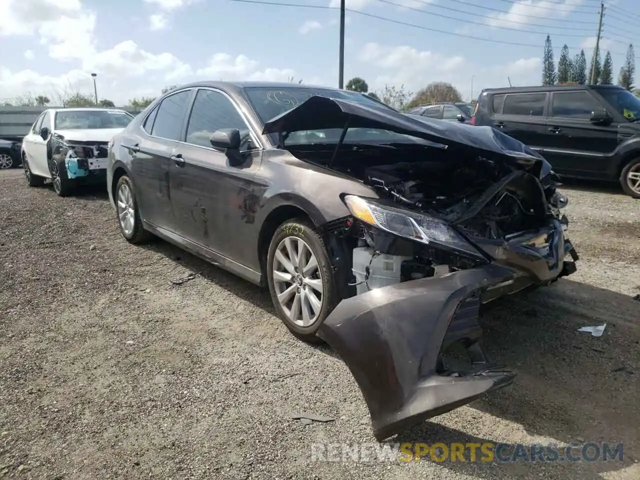 1 Photograph of a damaged car 4T1B11HK1KU692391 TOYOTA CAMRY 2019