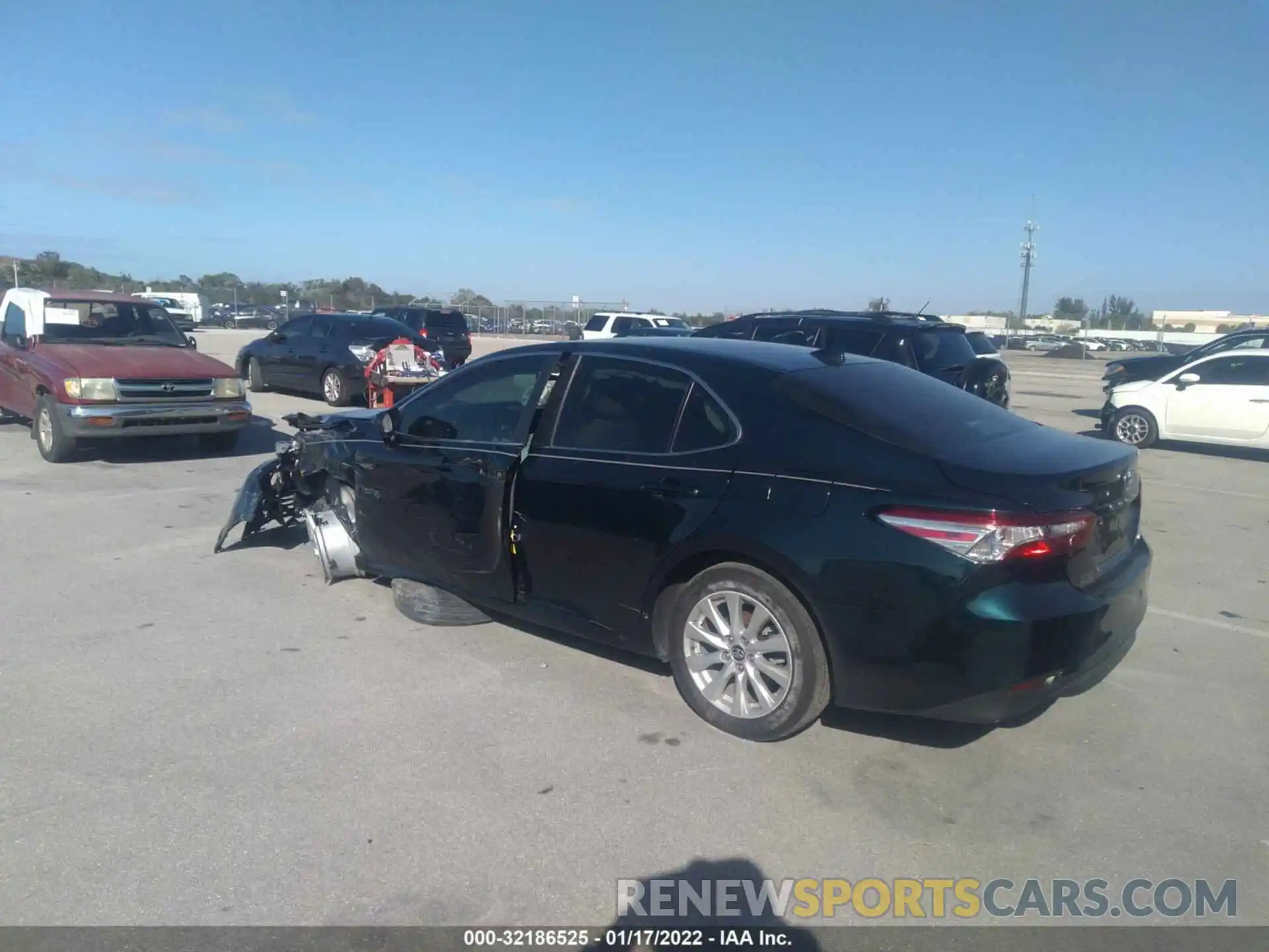 3 Photograph of a damaged car 4T1B11HK1KU692584 TOYOTA CAMRY 2019