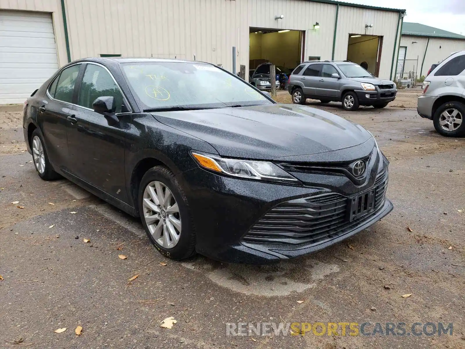 1 Photograph of a damaged car 4T1B11HK1KU694190 TOYOTA CAMRY 2019