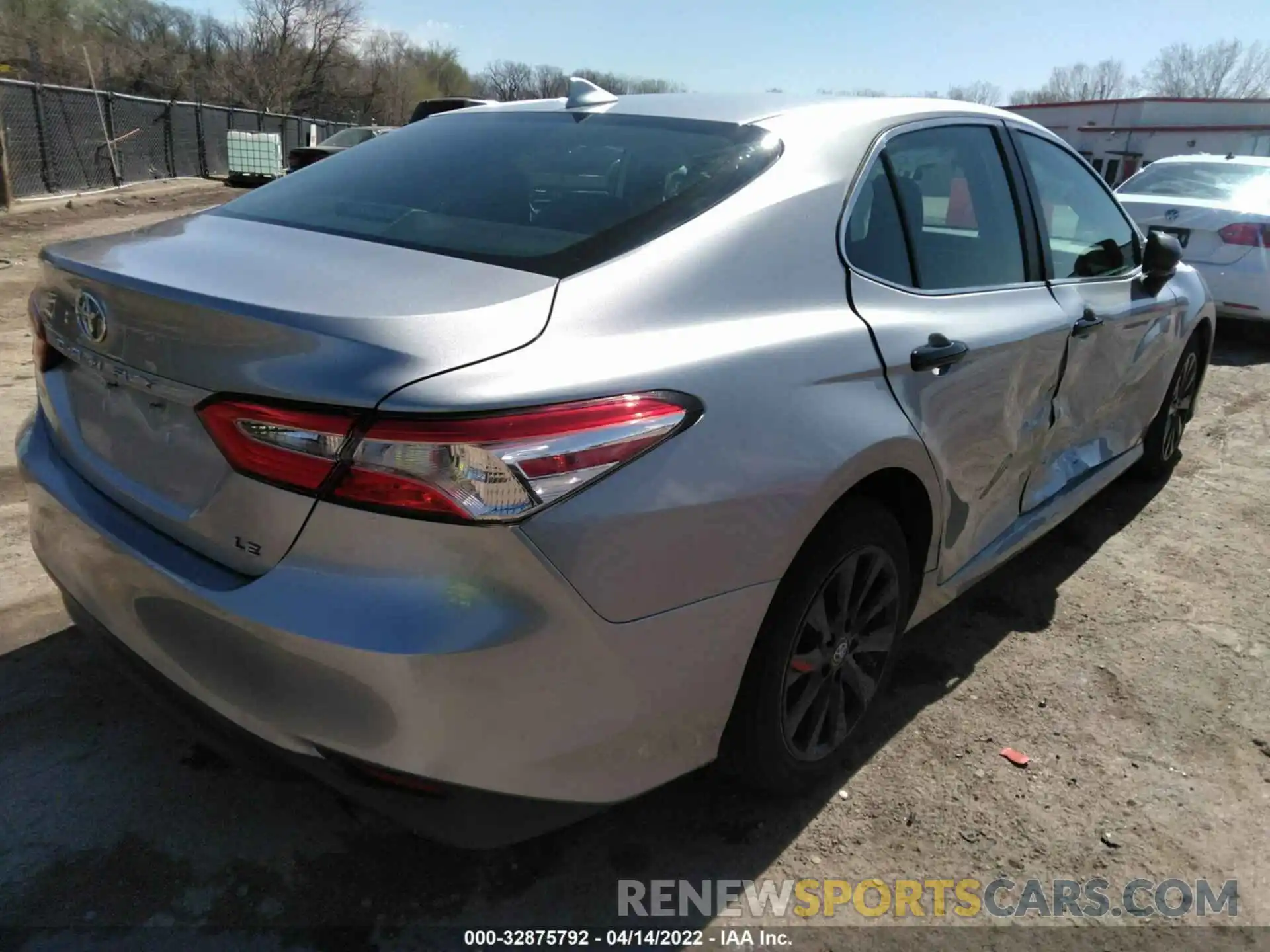 4 Photograph of a damaged car 4T1B11HK1KU694528 TOYOTA CAMRY 2019