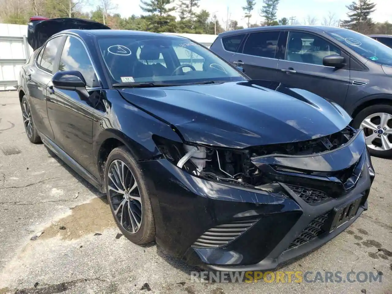 1 Photograph of a damaged car 4T1B11HK1KU694531 TOYOTA CAMRY 2019