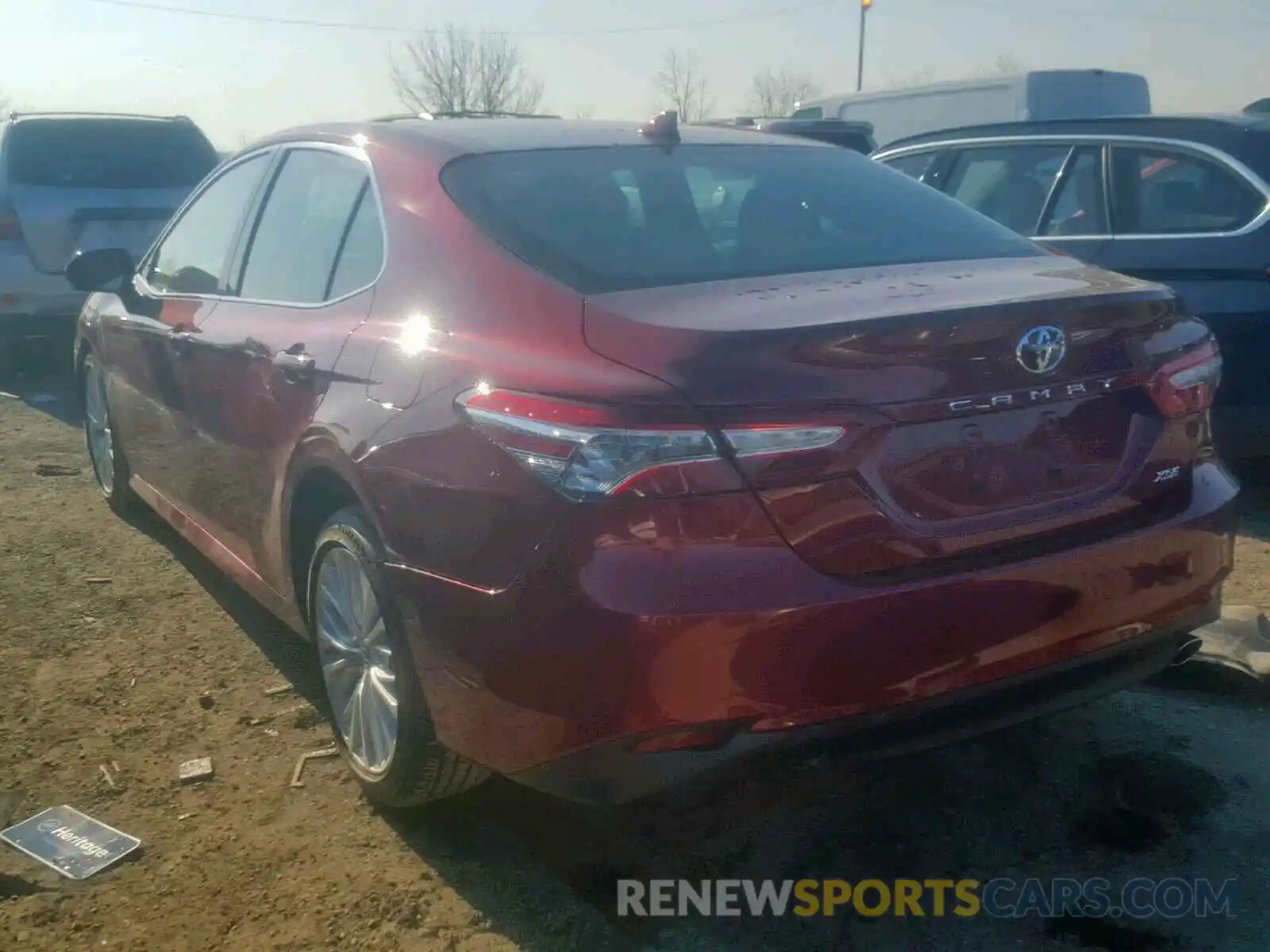 3 Photograph of a damaged car 4T1B11HK1KU694870 TOYOTA CAMRY 2019